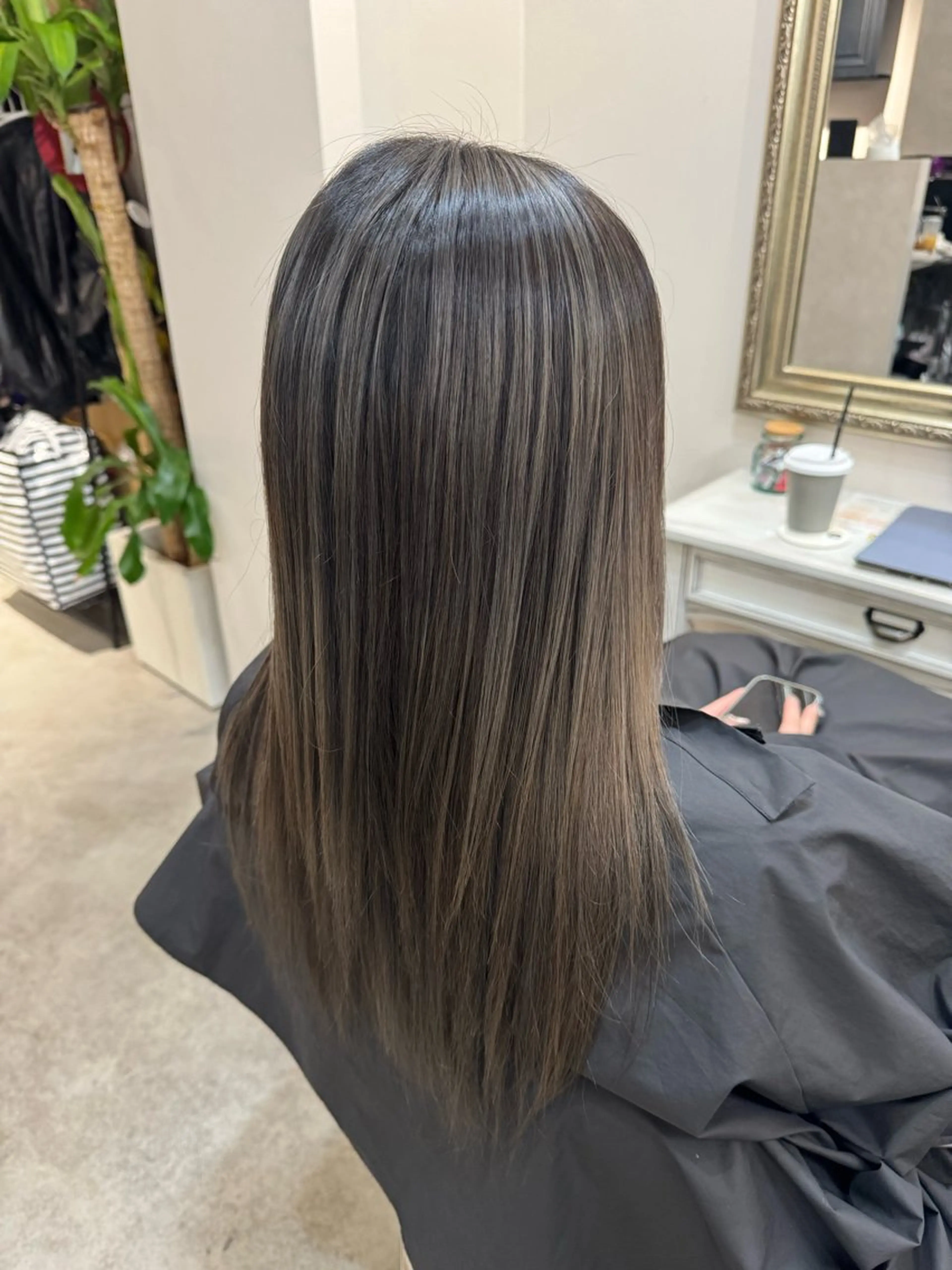 カラー バレイヤージュ ヘアカラー ヒガシ サヨのヘアスタイル