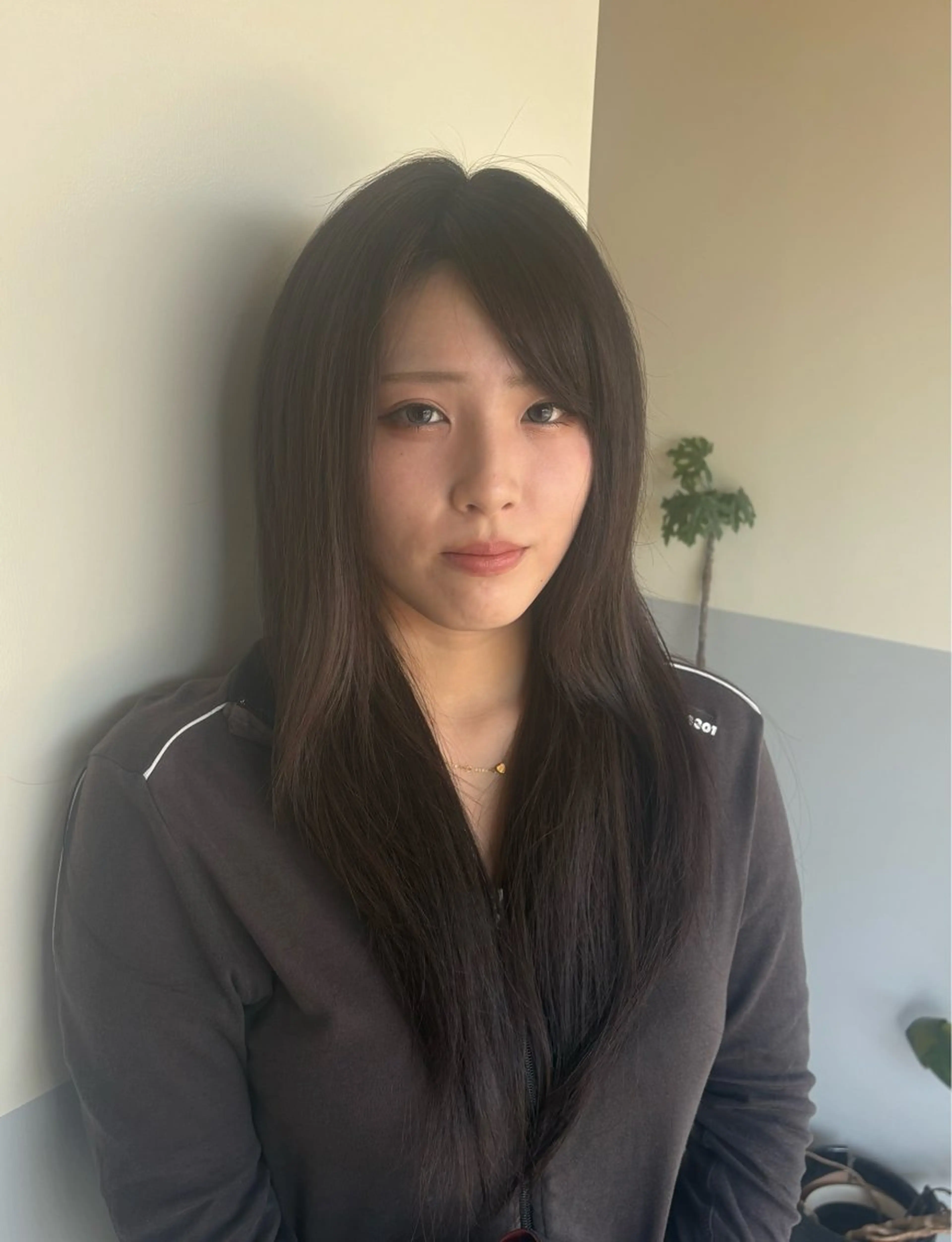 ロング カラー オレンジ ヘアカラー 伊藤 紗優のヘアスタイル