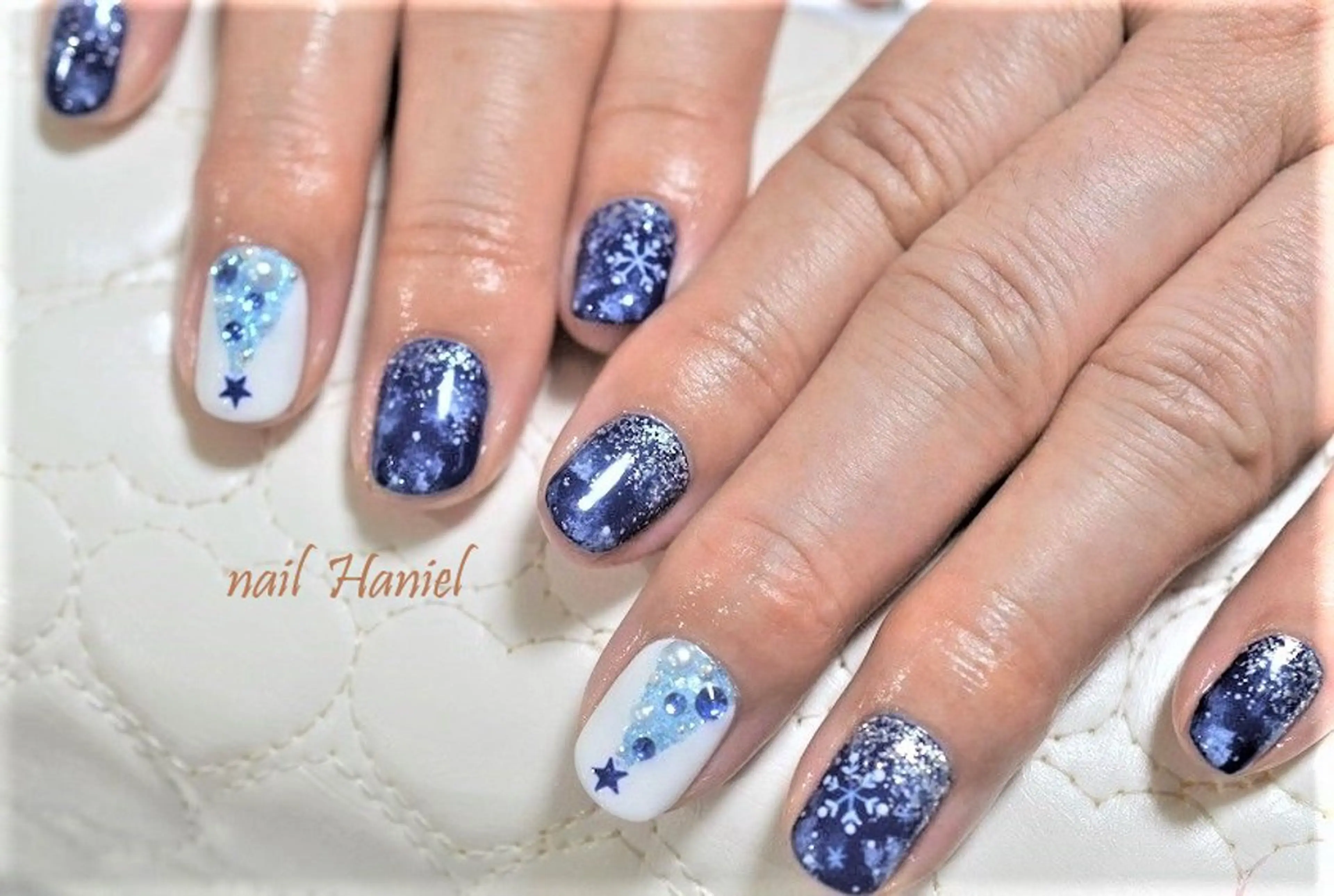 ネイル ジェルネイル オフィスネイル パラジェル 冬ネイル クリスマス ハンドネイル nail Haniel所属・半蔵門サロンハニエル 魅神 ちよのネイルデザイン