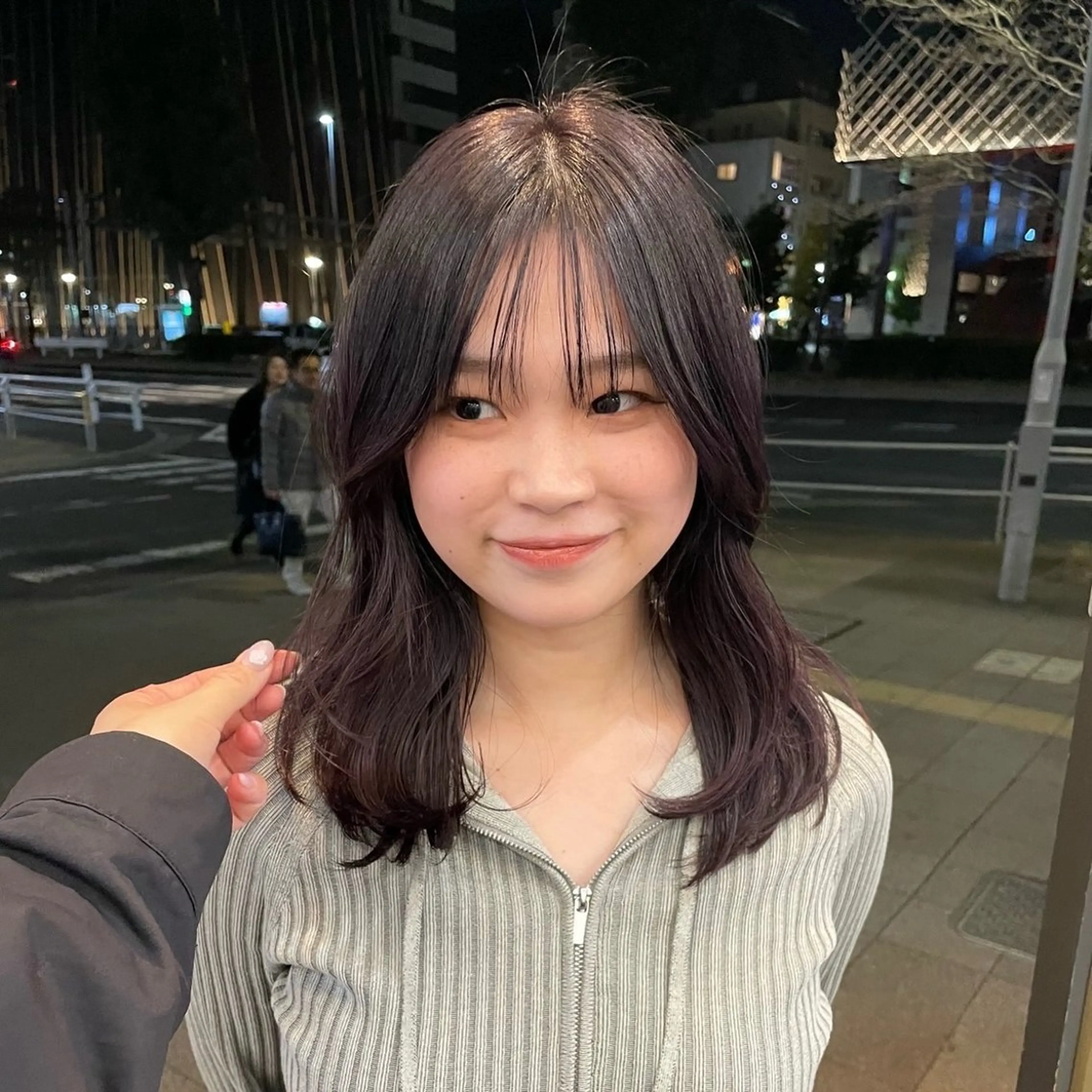 ロング カラー ブリーチ ブリーチなしカラー 吉田 明日奏のヘアスタイル