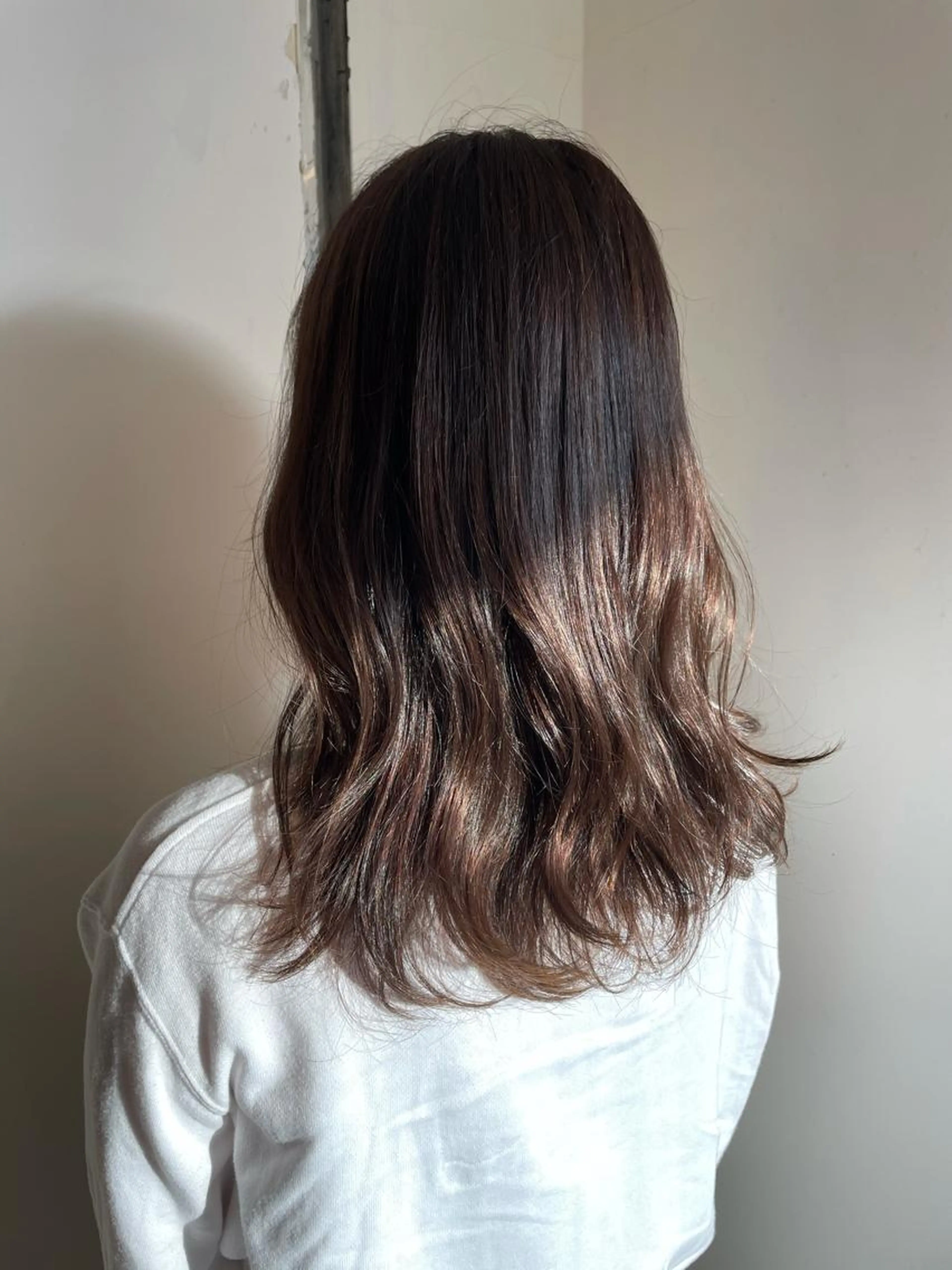 【赤みバイバイ🙋🏼‍♀️】透明感カラー🌿+超音波ケア✨トリートメントの写真