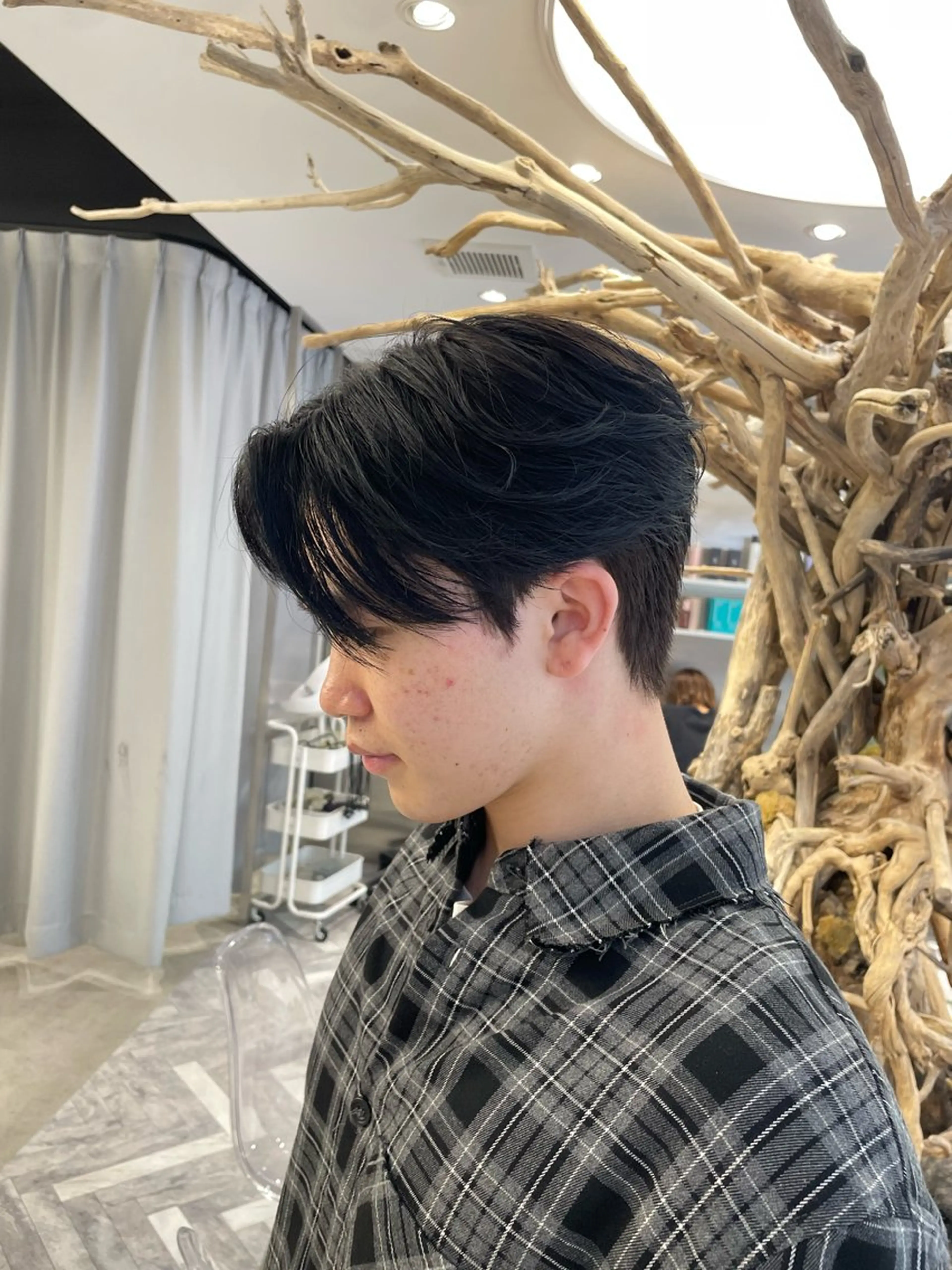 ショート パーマ メンズ メンズメッシュ メンズパーマ メンズツイストパーマ 波巻きパーマ スパイラルパーマ カット カラーモデル⚡️ REONのヘアスタイル