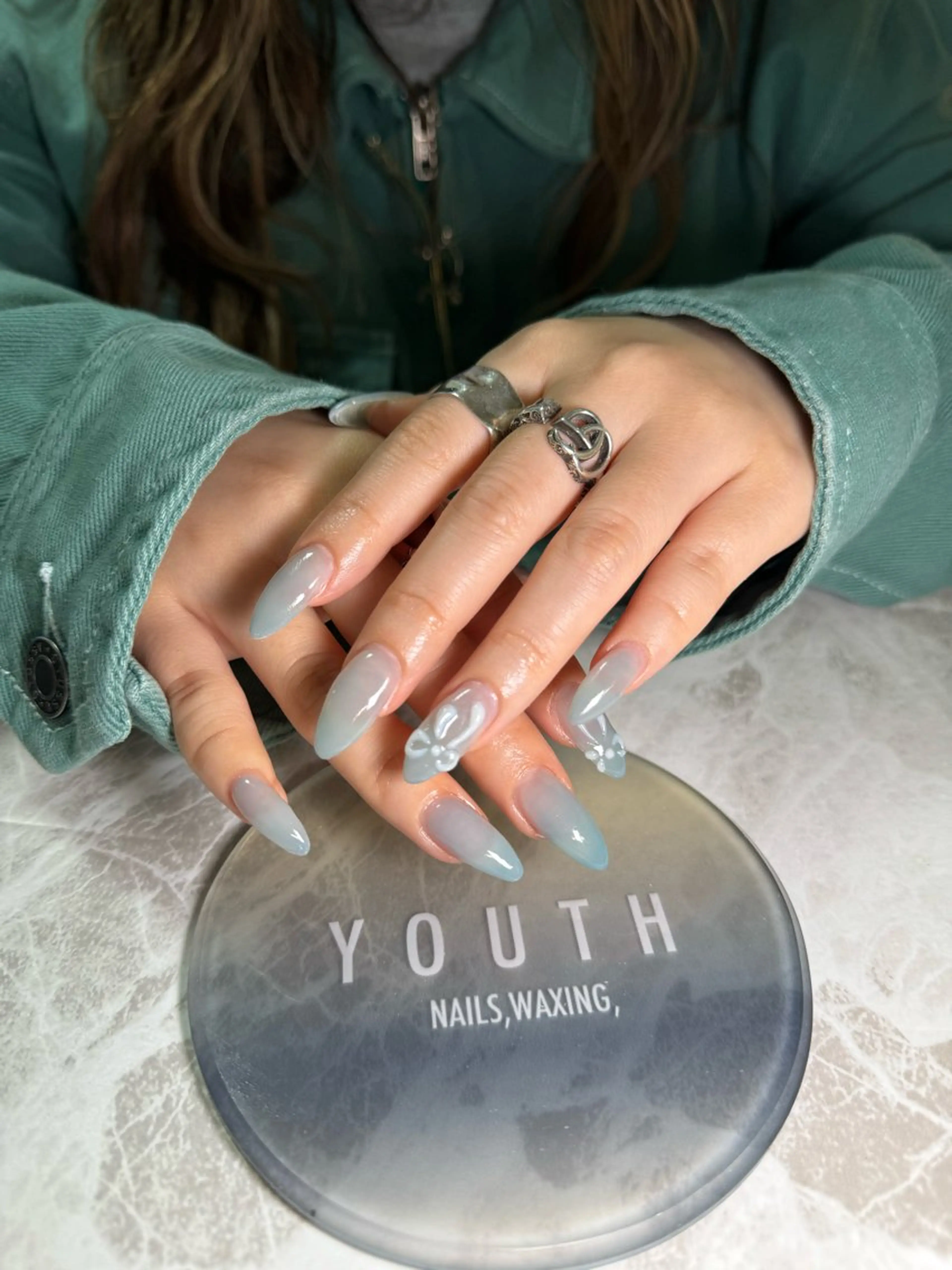 ネイル ハンドネイル YOUTH nails waxing所属・YOUTH natsumiのネイルデザイン