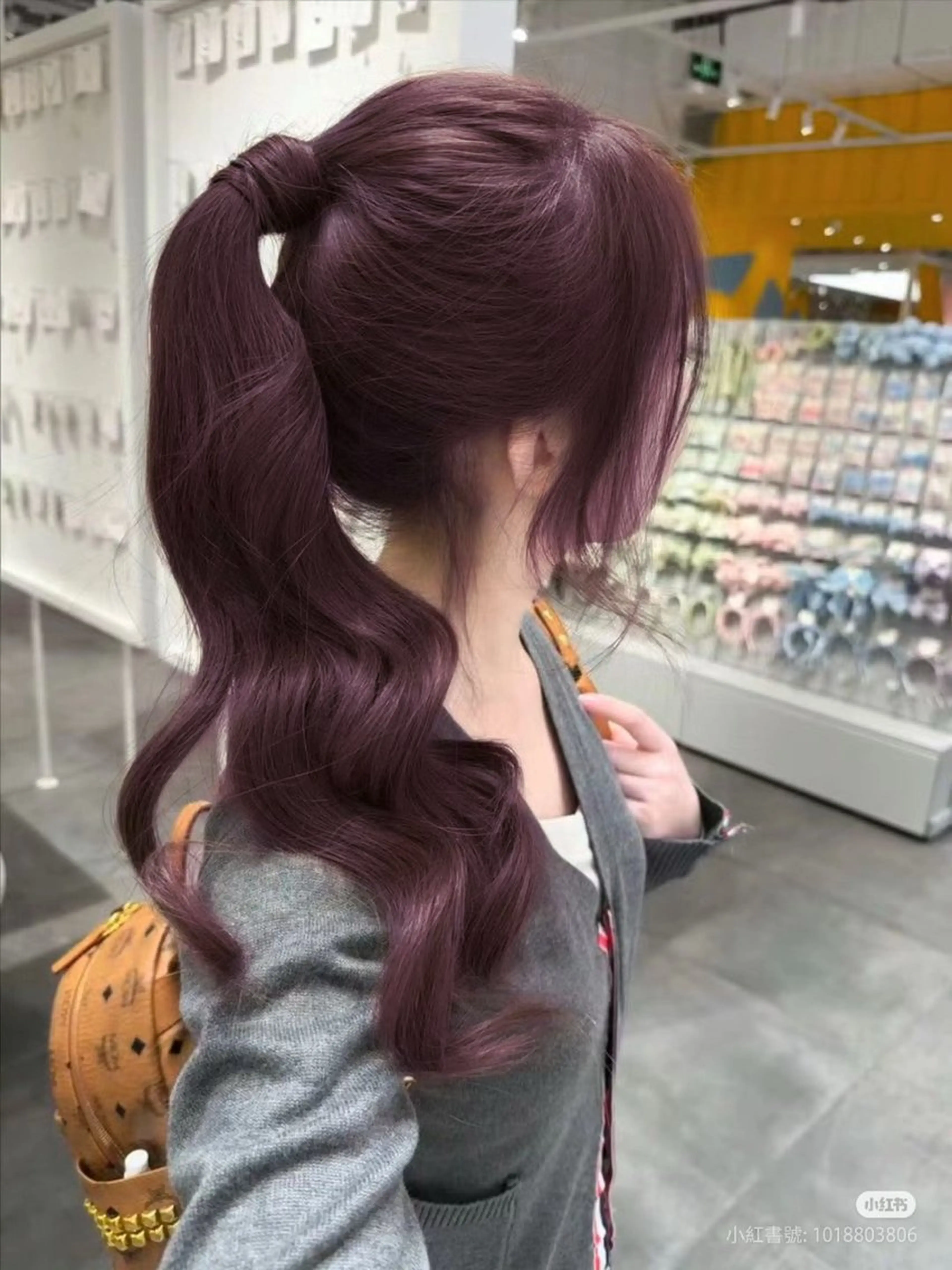 ロング カラー 💗トレンド暖色ヘア Natsumi 💗のヘアスタイル