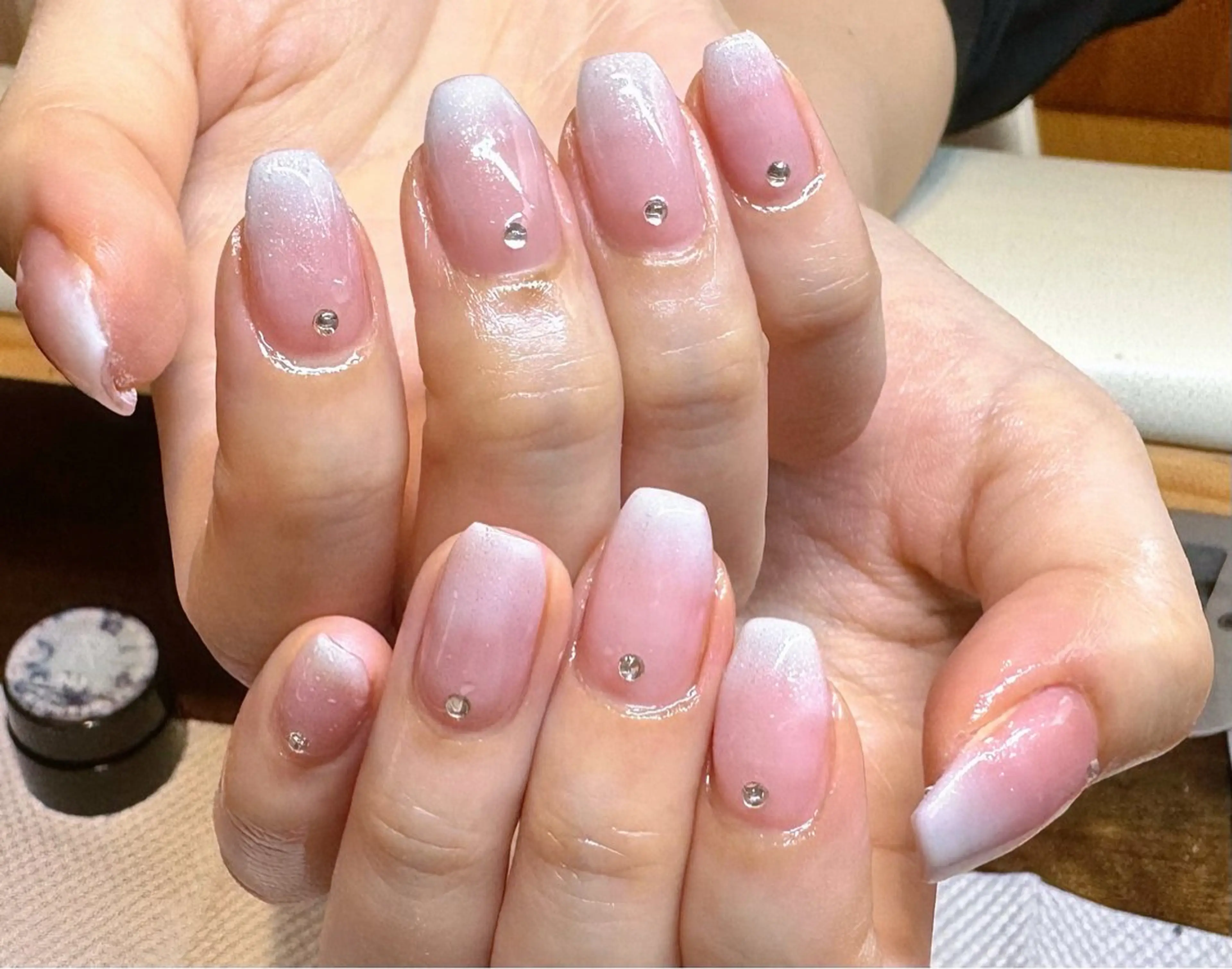 ネイル べっ甲ネイル ボルドー ブラウン マグネットネイル ニュアンスネイル ハンドネイル RinRin　nail所属・孔 ジンシェンのネイルデザイン
