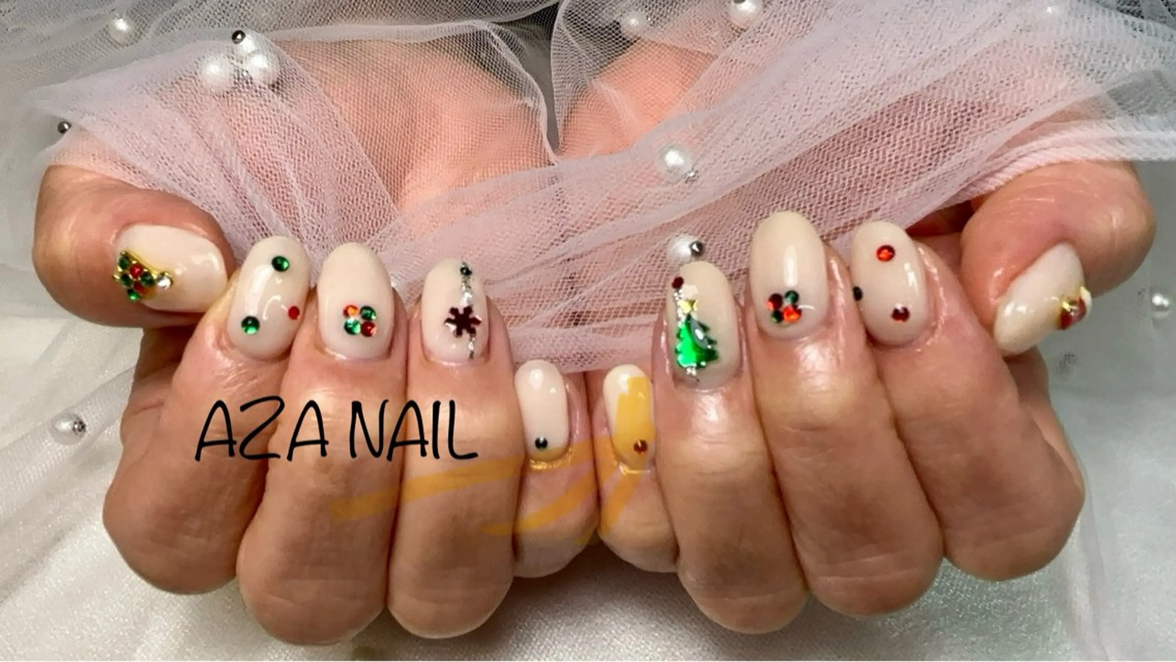 ネイル AZA NAILROOMのネイルデザイン