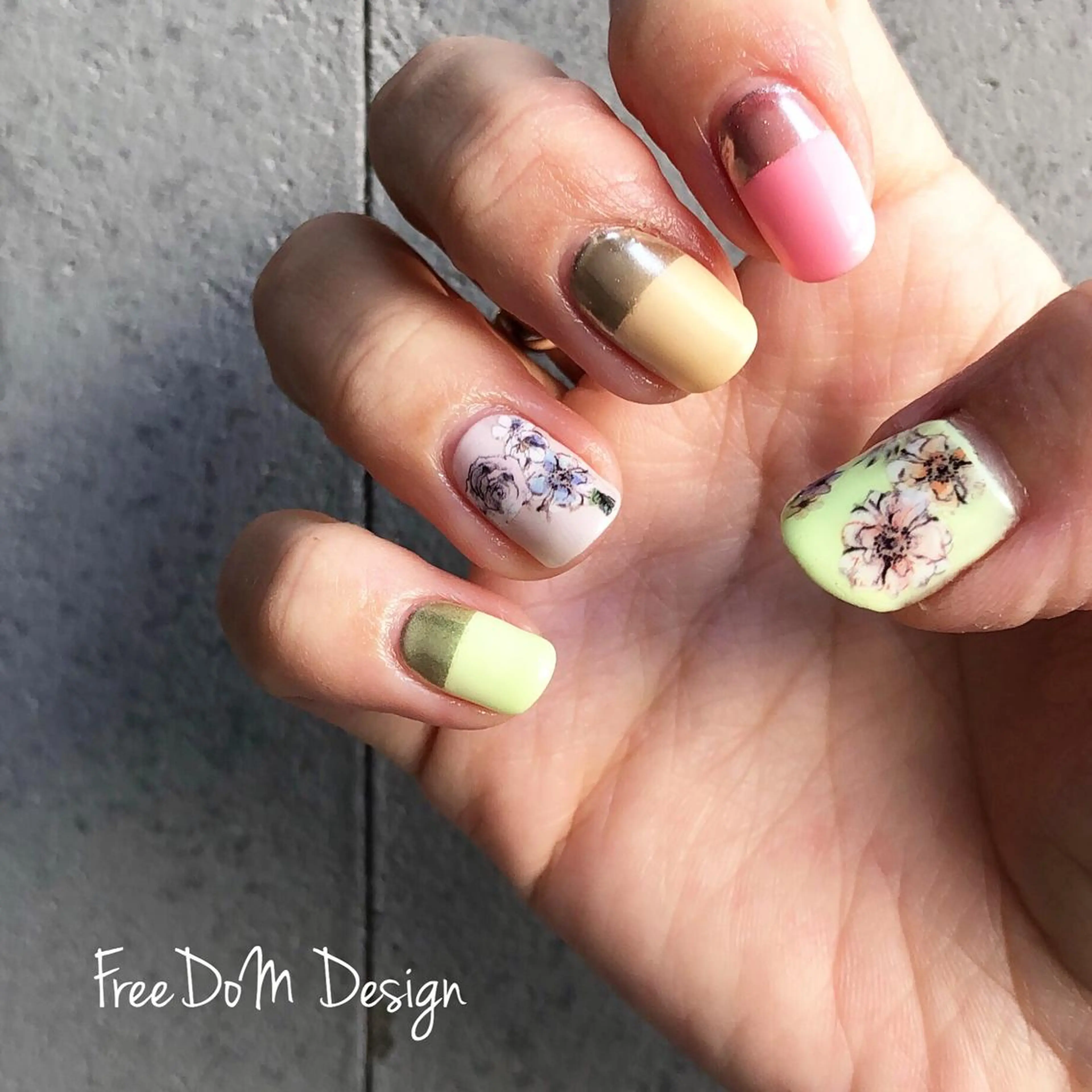 ネイル アートネイル ＦreeDoＭ   Design所属・W KUMIのネイルデザイン