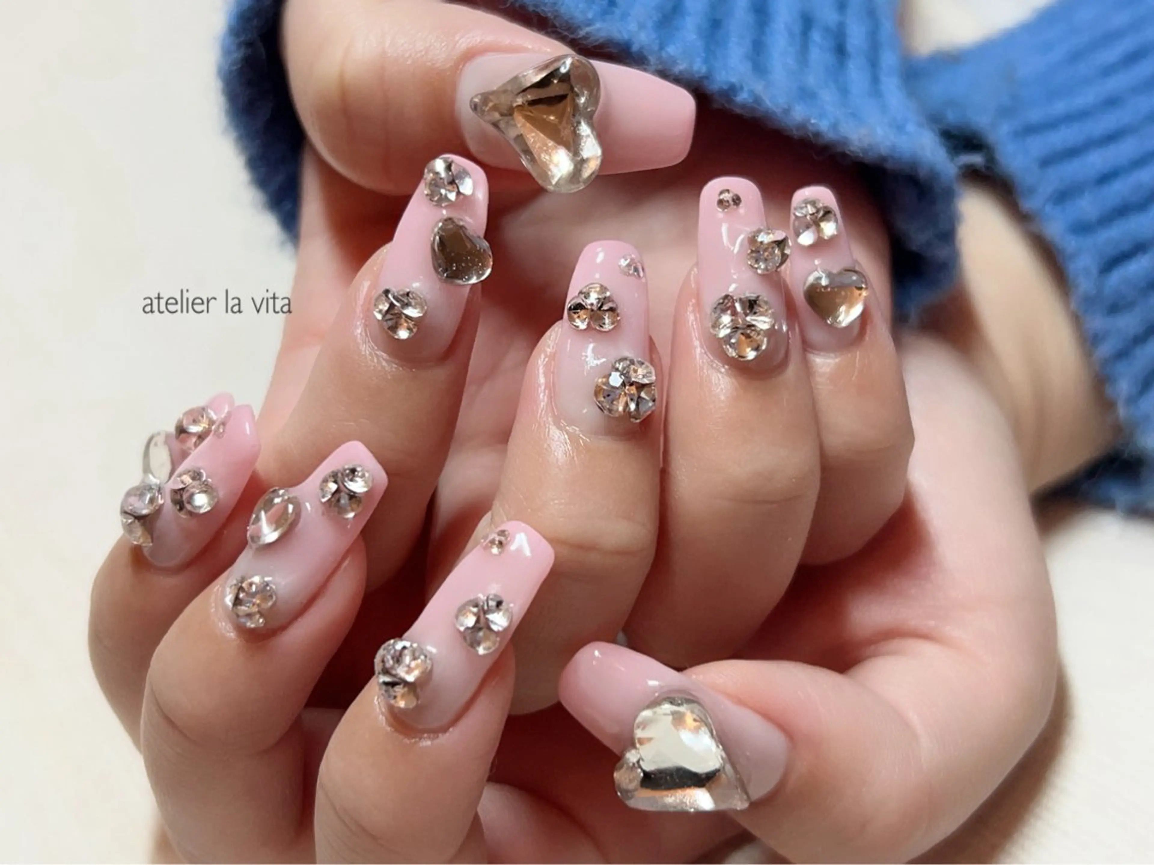 ネイル グラデーション メンズネイル ピンク シンプルネイル ストーンネイル ハンドネイル atelier la vita所属・lavita. mimuraのネイルデザイン