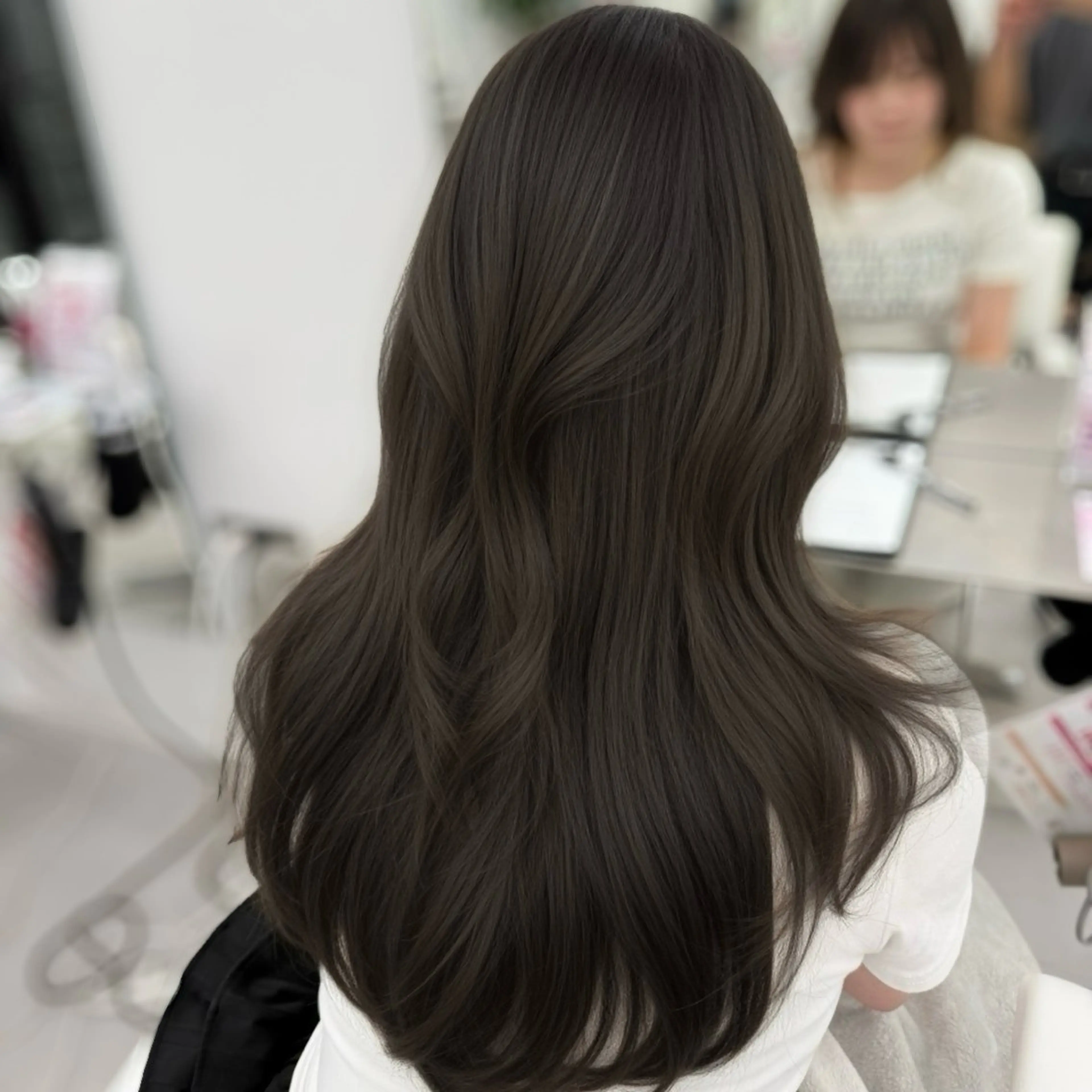 ロング カラー アッシュ アッシュグレー アッシュグレージュ ベージュカラー 透明感カラー カット ヘアカラー トリートメント 韓国ヘア🇰🇷× 髪質改善🫧テルのヘアスタイル