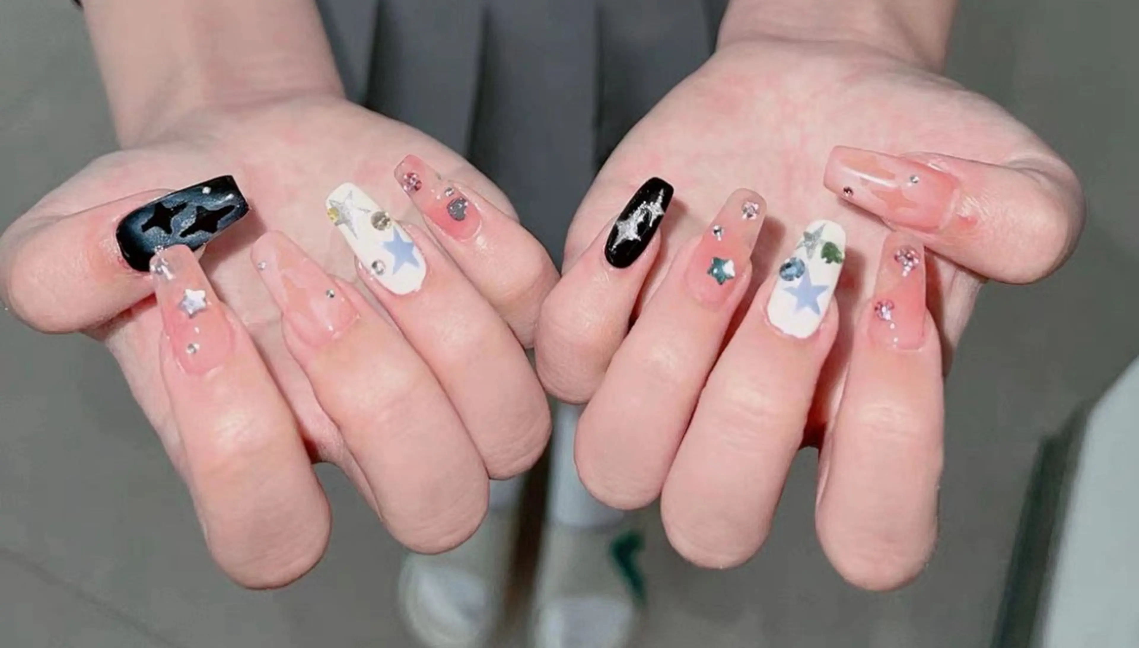 ネイル 持ち込み candy nail 韓国風ワンホンネイルのネイルデザイン