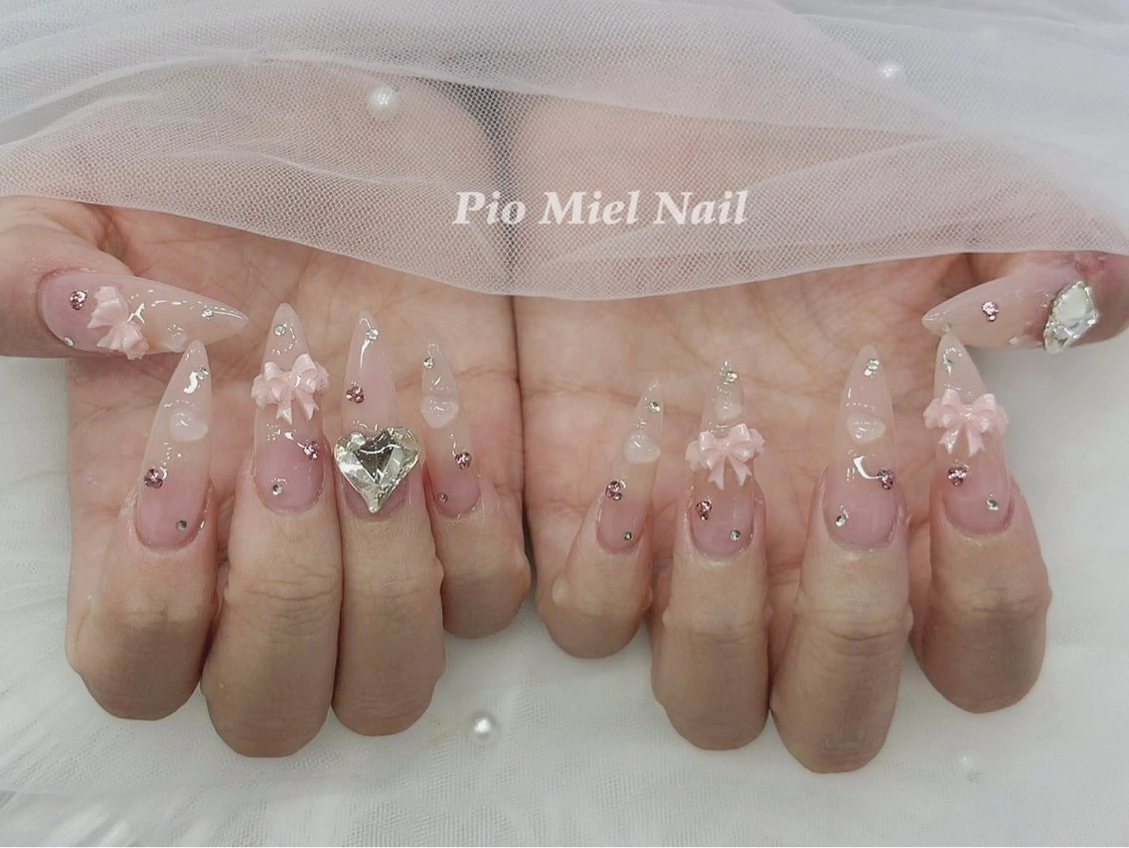 ネイル フレンチネイル 韓国ネイル マグネットネイル ニュアンスネイル ワンカラーネイル ハンドネイル Pio Mielのネイルデザイン
