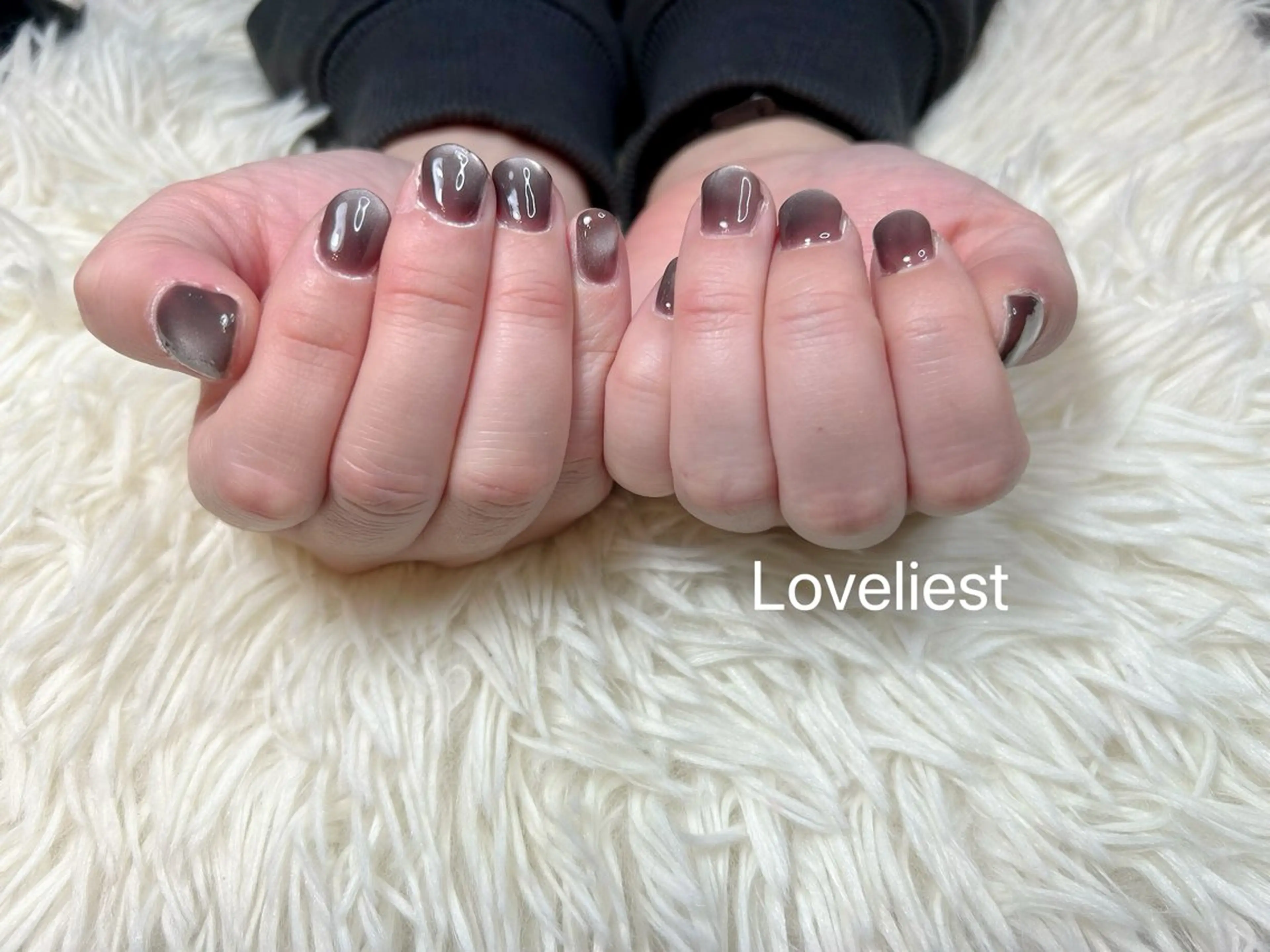 ネイル 須藤 紗彩の眉毛・アイブロウイメージ