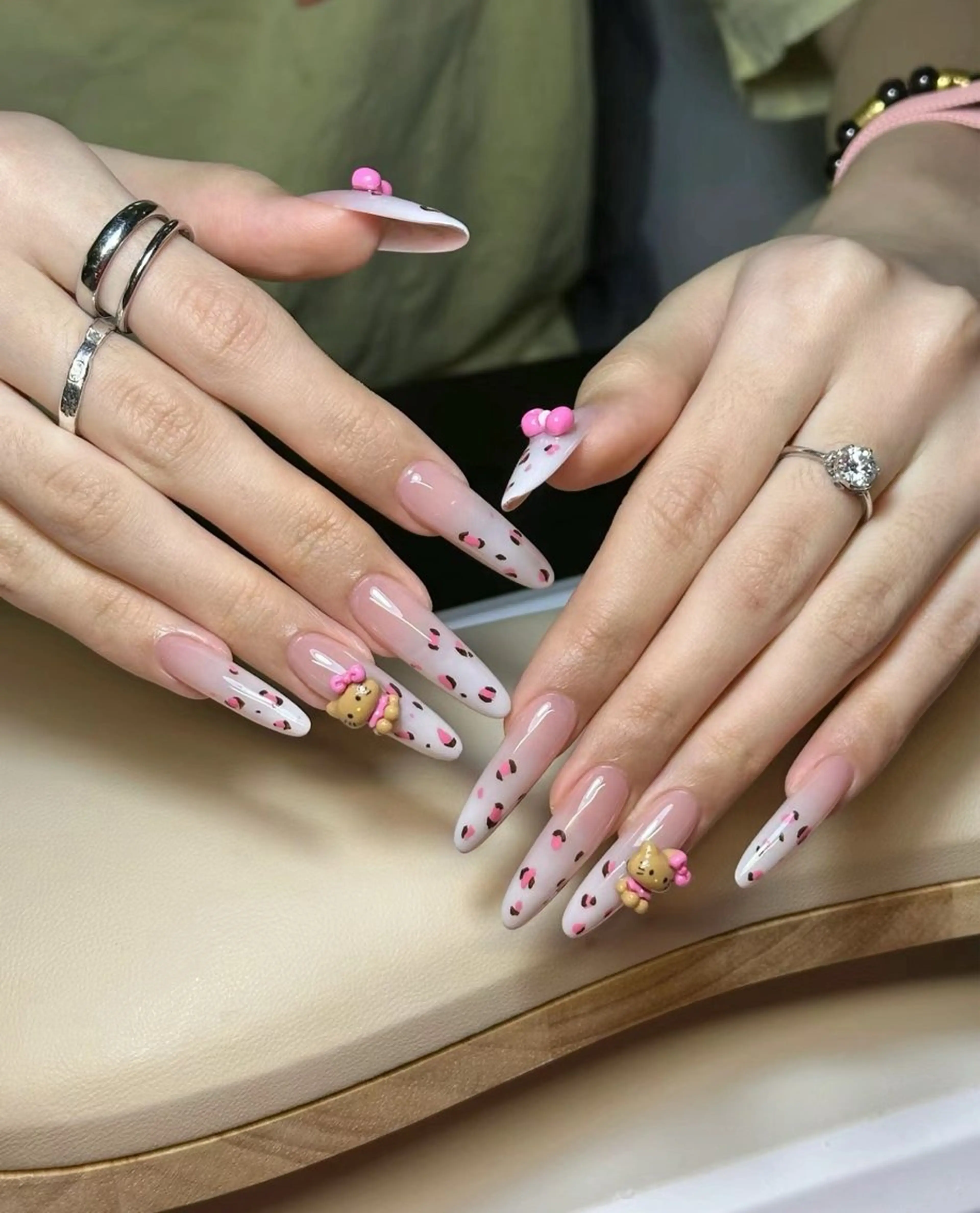 ネイル ハンドネイル ハンドケア 🎀Pink ピンク🎀のネイルデザイン