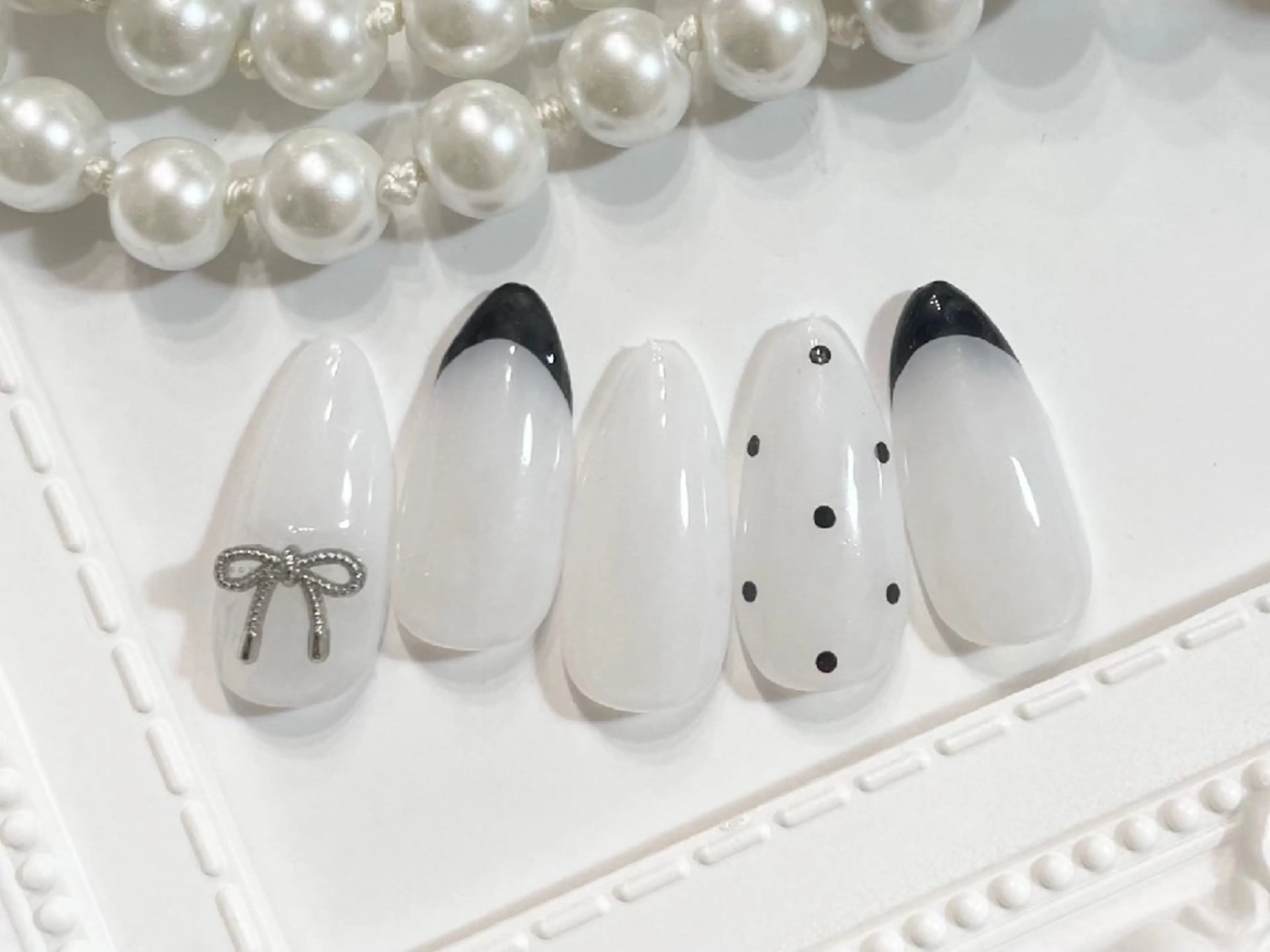ネイル キラキラネイル 韓国ネイル オフィスネイル シンプルネイル ワンホンネイル ハンドネイル Nailsalon Merci東中野のネイルデザイン