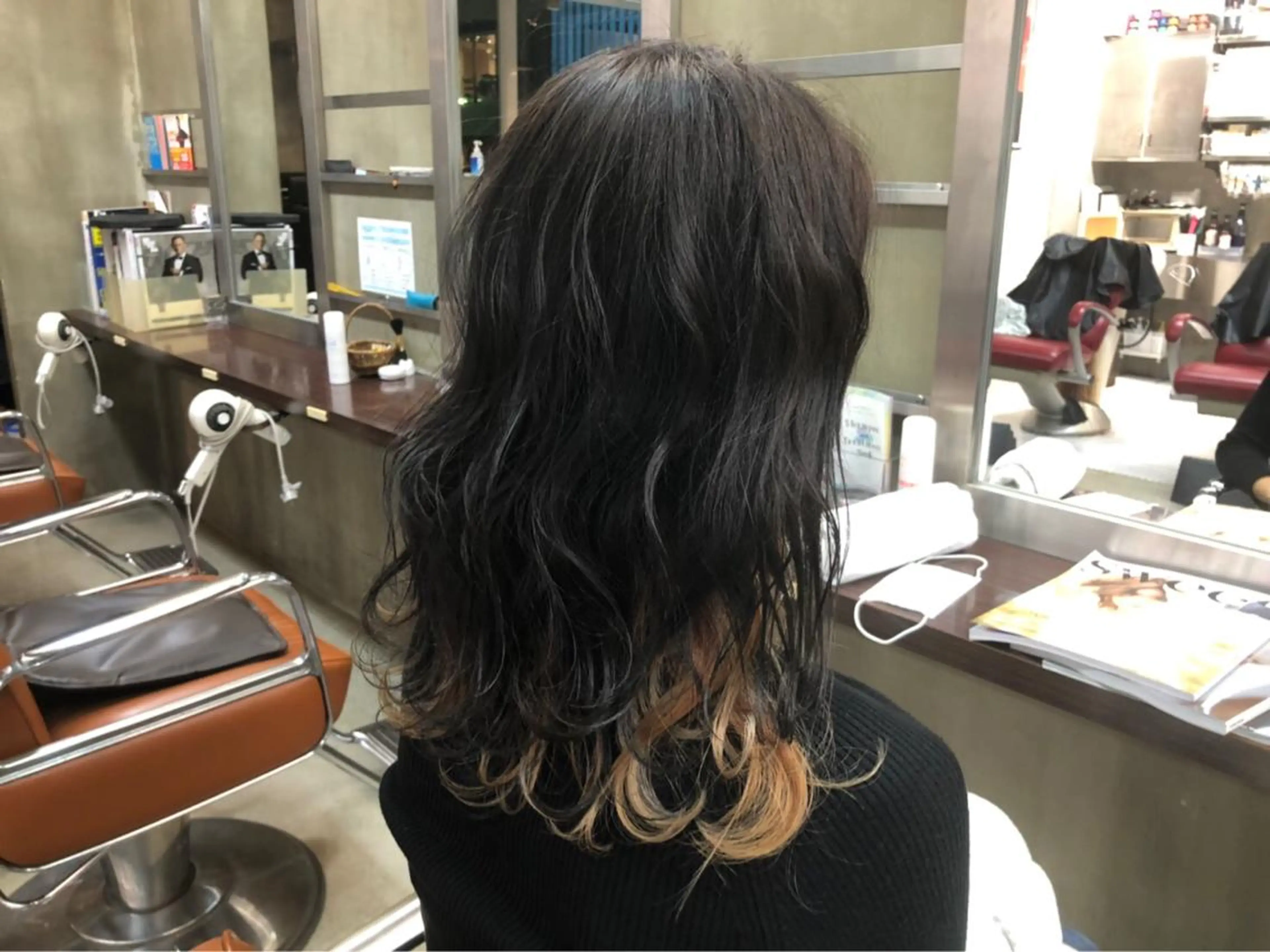 セミロング カラー インナーカラー カット ヘアカラー ROBOT   PLUS所属・大野 悠平のヘアスタイル