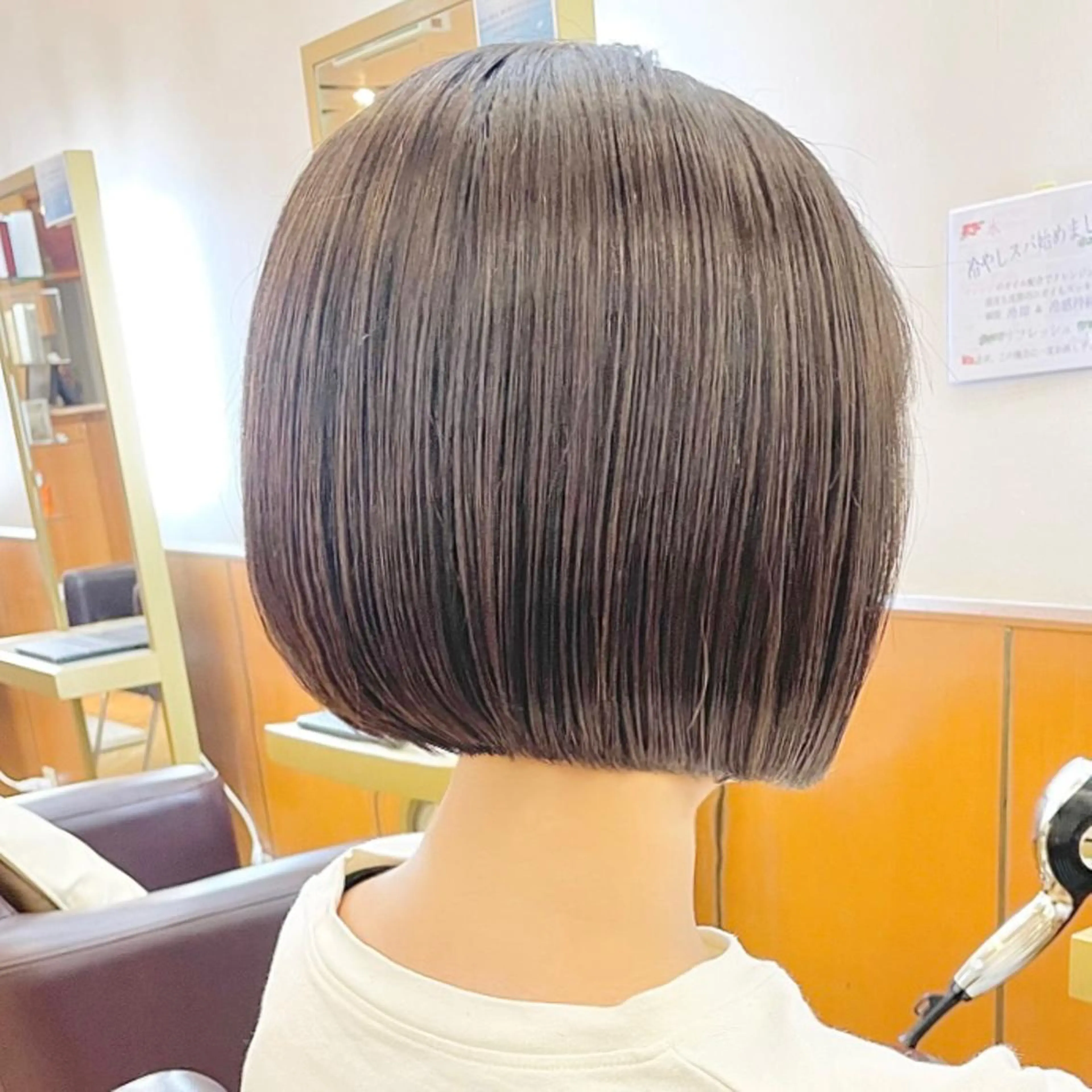 セミロング カラー ヘアアレンジ キッズ ベージュカラー ブリーチ グレージュ ボブ 髪質改善 カット ヘアカラー トリートメント さわ きょうすけ/ ボブ髪質改善ショートのヘアスタイル