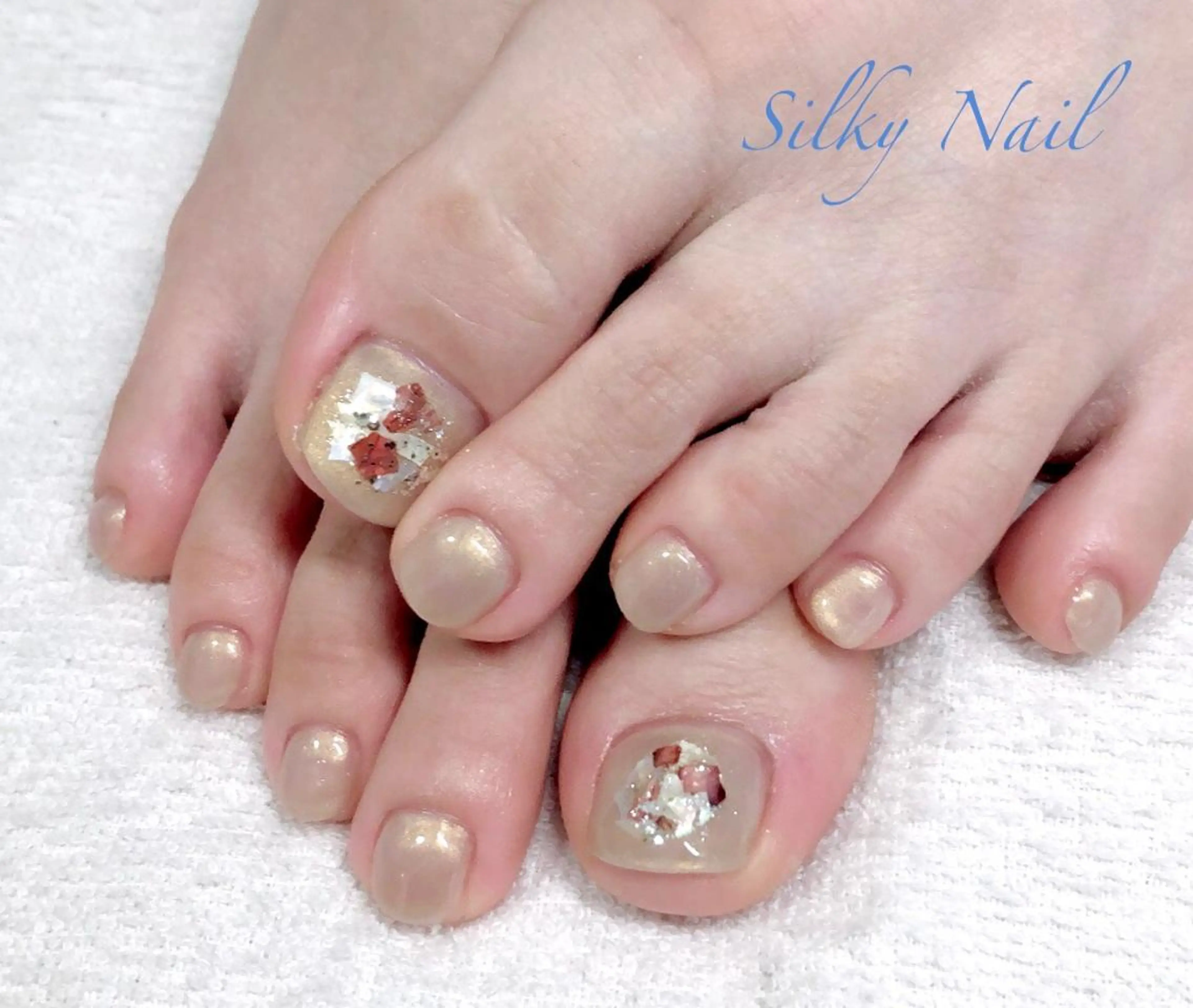 ネイル Silky_nail Sの眉毛・アイブロウイメージ