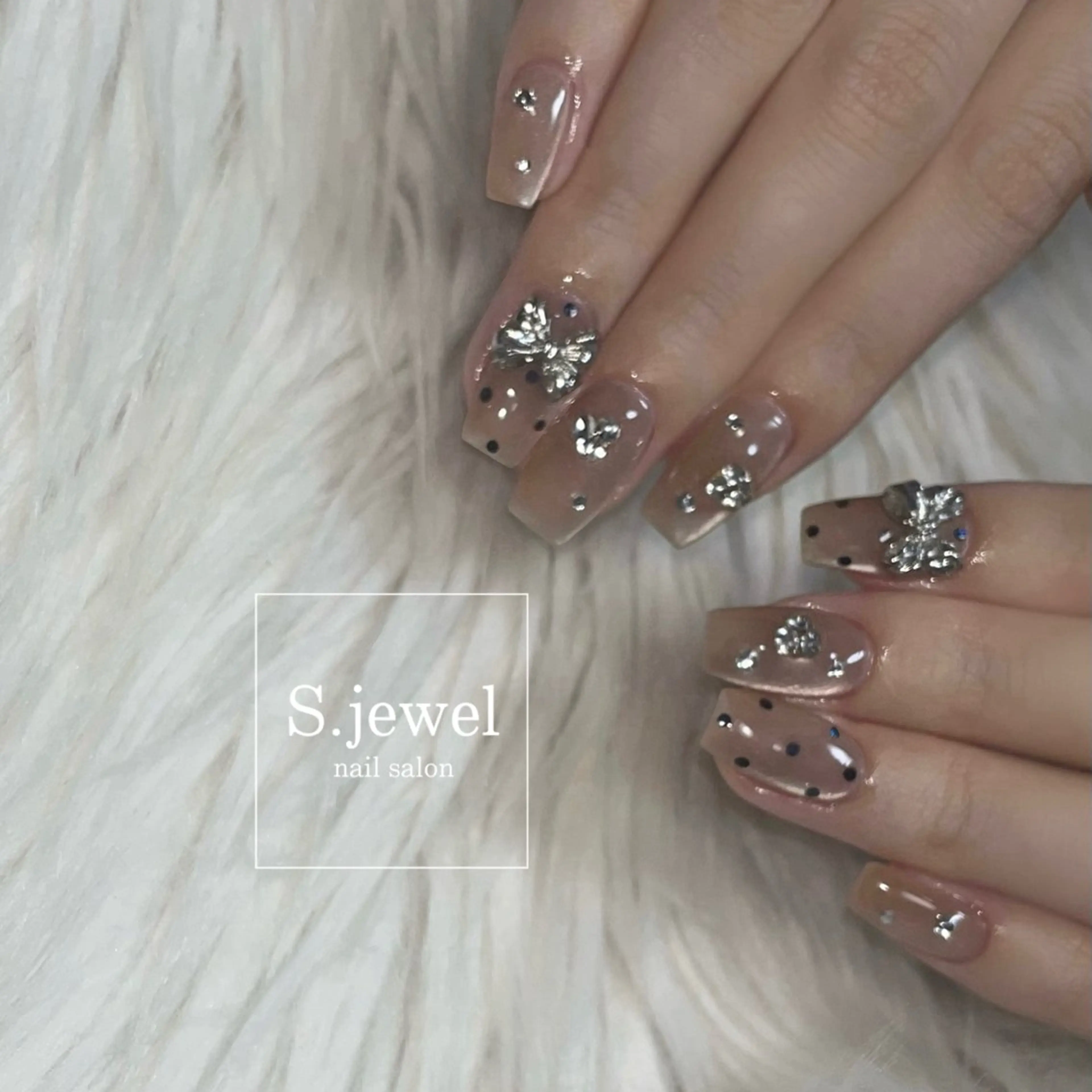 ネイル S♡JEWEL所属・S. JEWELのネイルデザイン