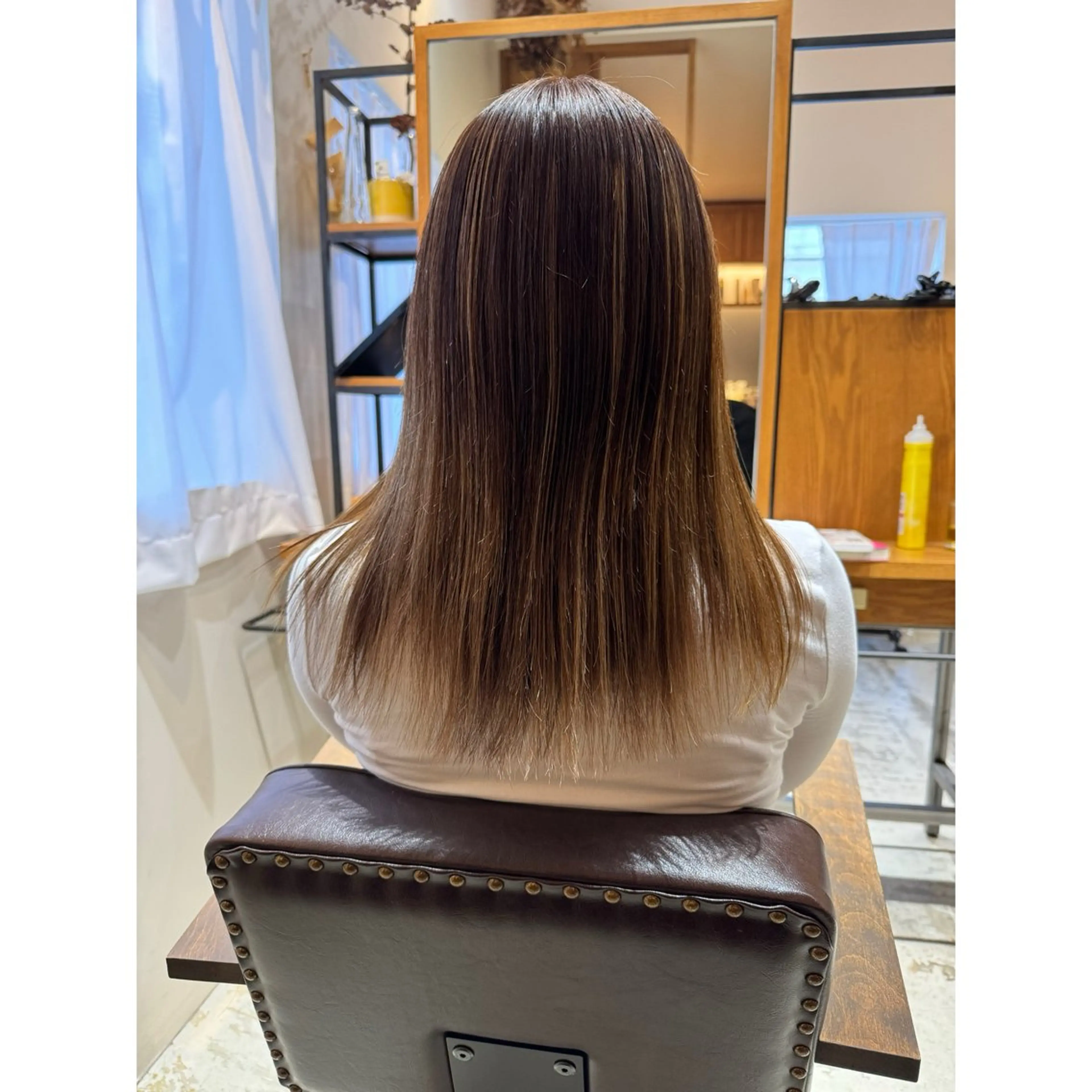 セミロング カット ヘアカラー 喜友名洸季 anoneのヘアスタイル