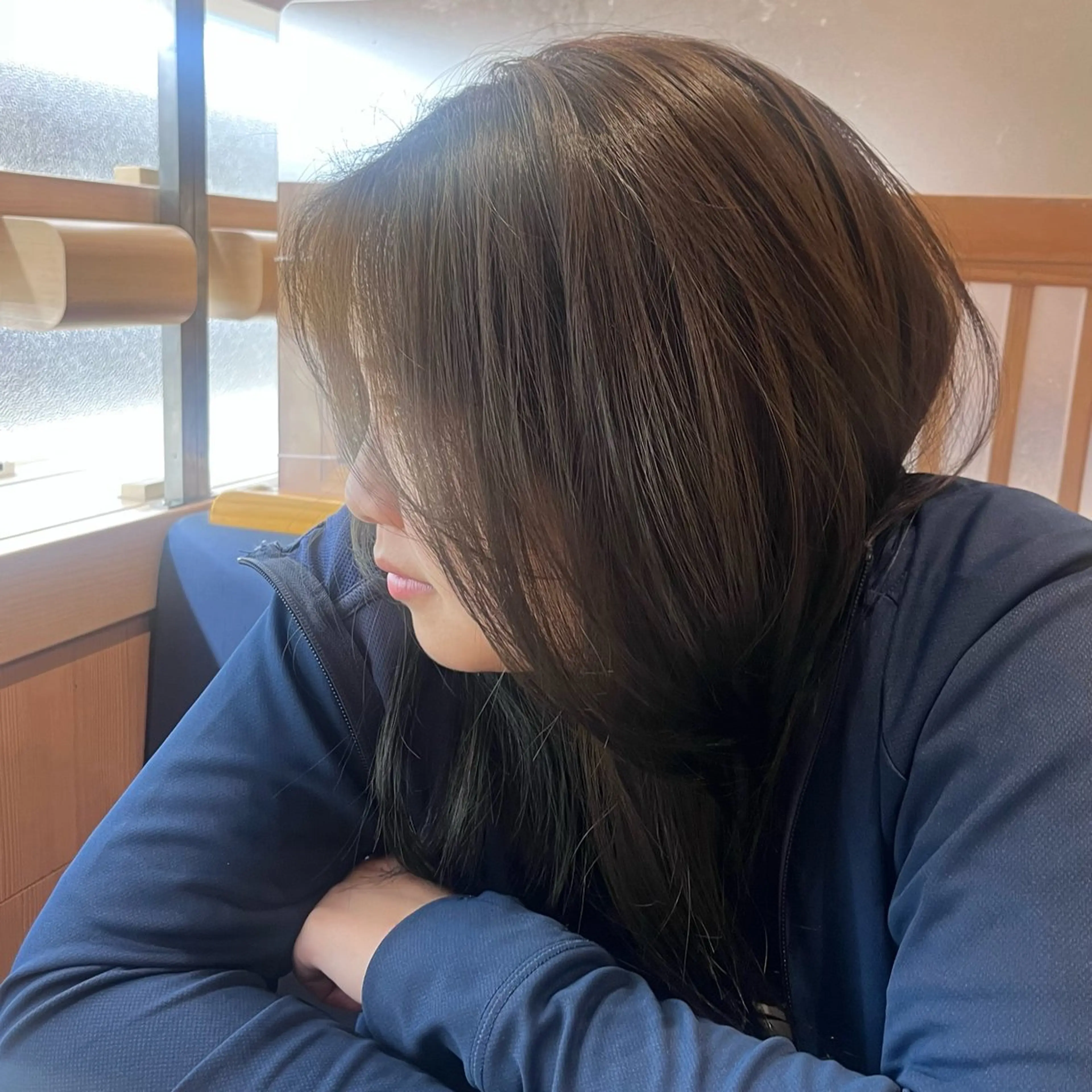 カラー ヘアカラー 宮澤 弥湖のヘアスタイル