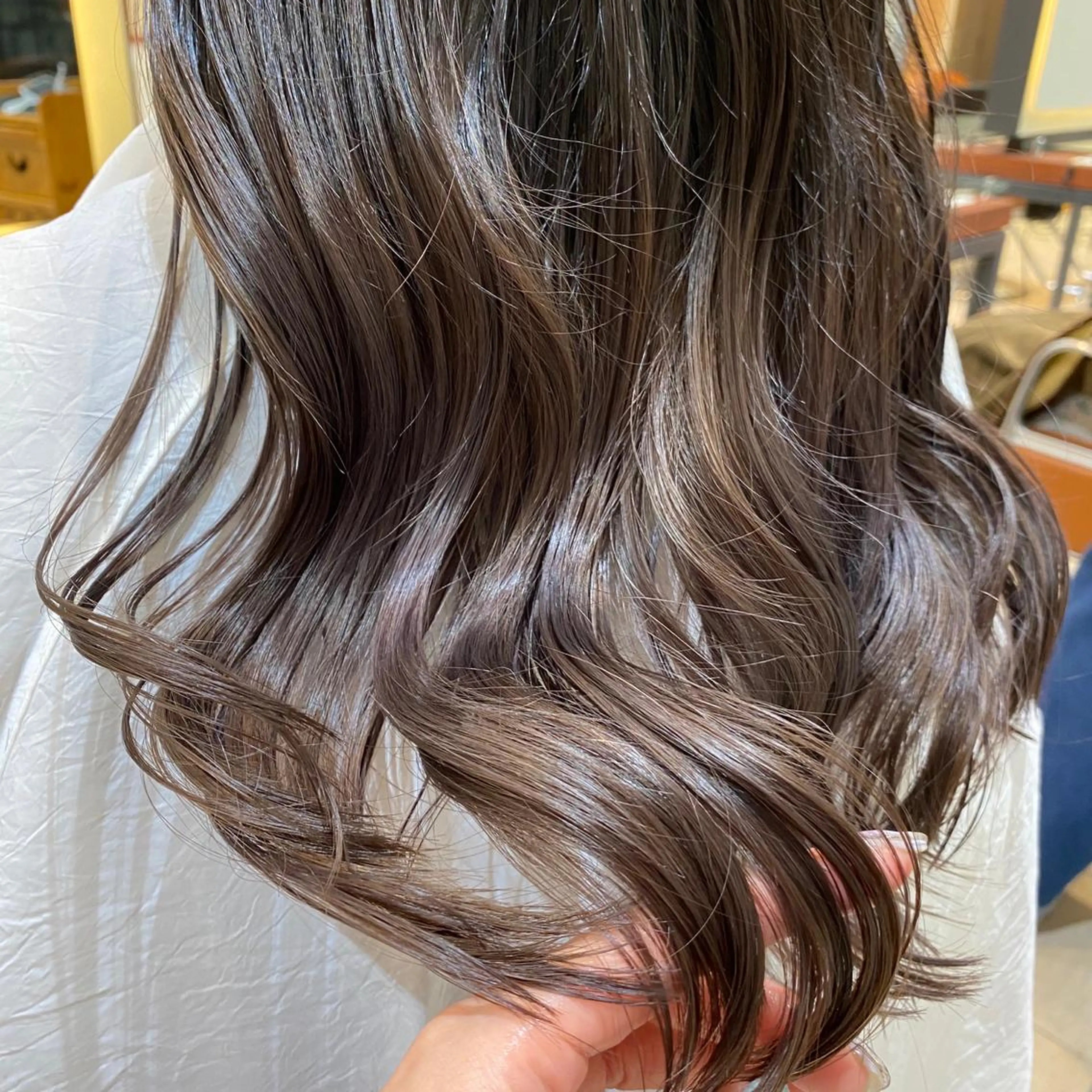 ロング カラー ブリーチ グレージュ ラベンダーカラー ラベンダーグレージュ ラベンダーグレー ヘアカラー トリートメント 韓国ヘア🇰🇷 トヨキトキコのヘアスタイル