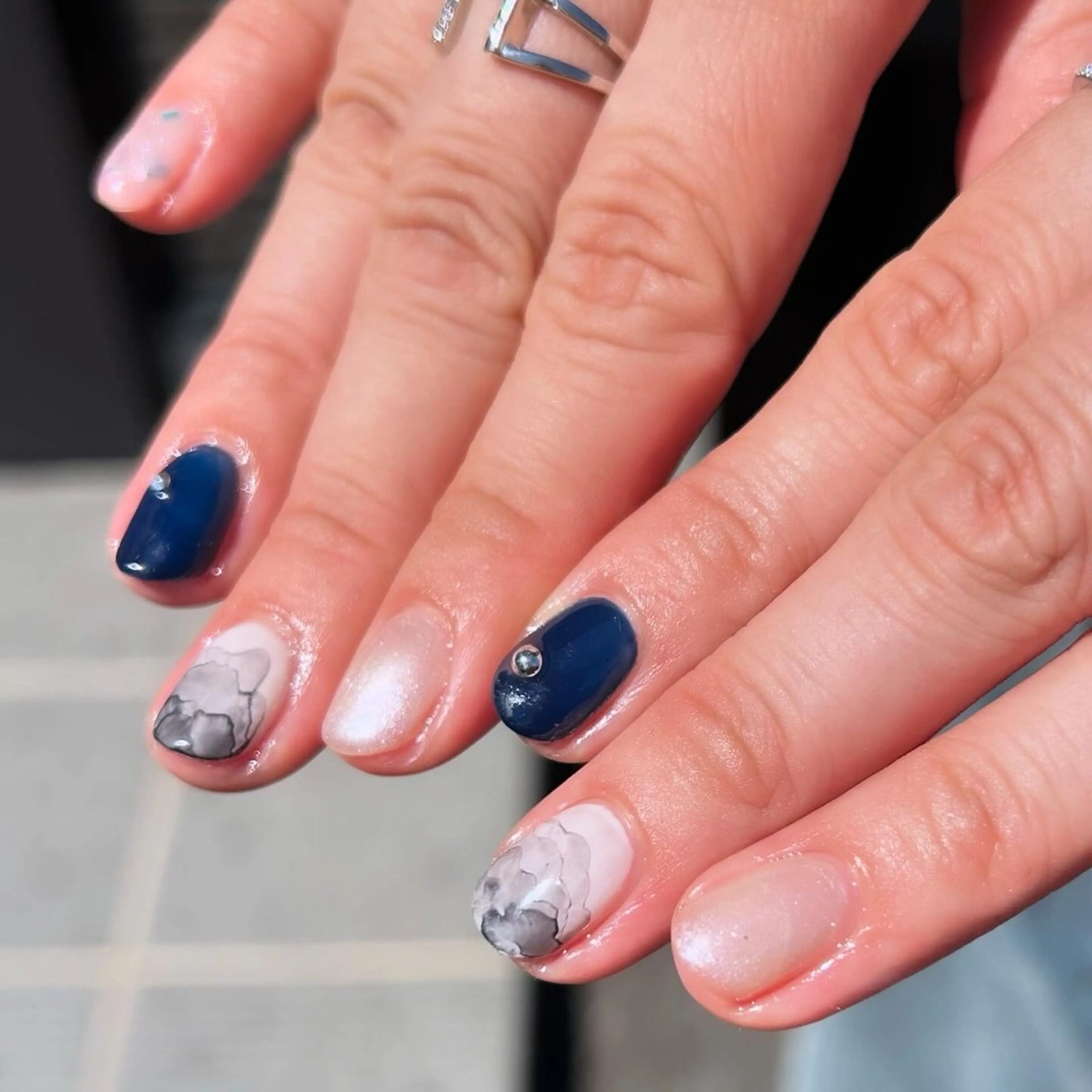 ネイル ニュアンスネイル ハンドネイル nailsalon magentaのネイルデザイン