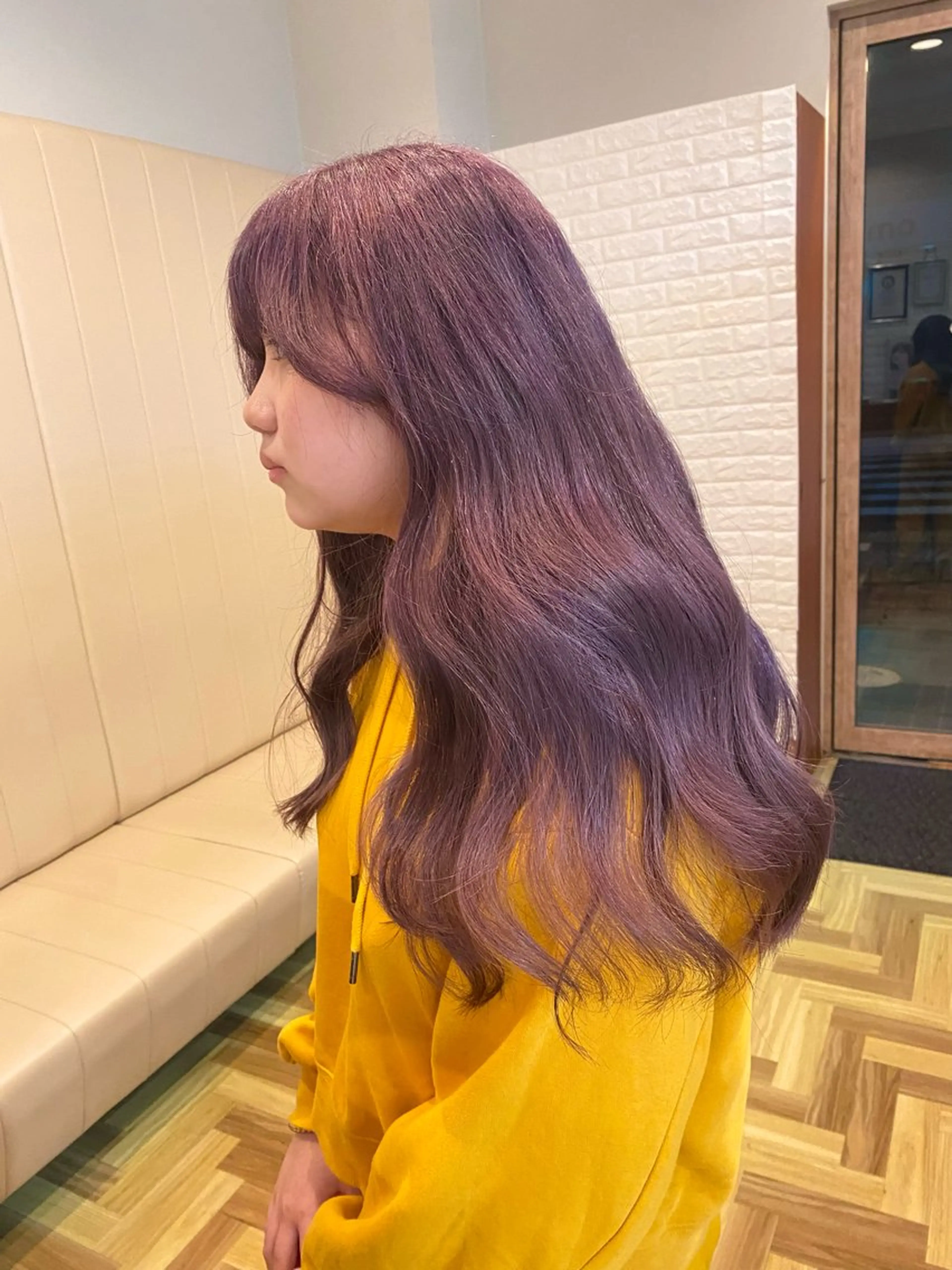 ロング ラベンダーベージュ 縮毛矯正 _WHITE難波店[アンダーバーホワイト]所属・難波/艶カラー/ 韓国風/中村嘉秀のヘアスタイル
