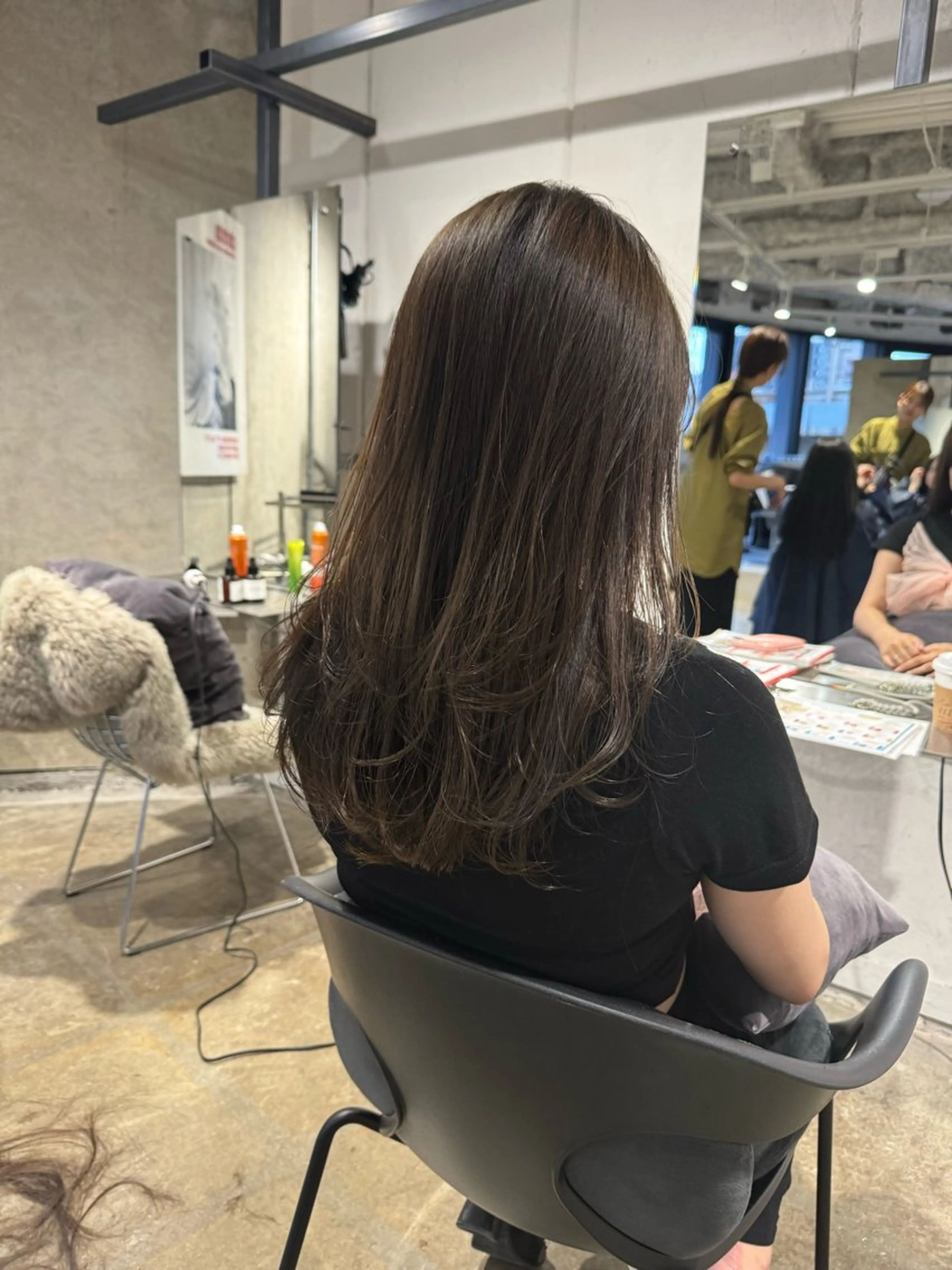 カラー ベージュカラー オリーブベージュ 髪質改善 カット ヘアカラー 縮毛矯正 トリートメント 大迫 江梨のヘアスタイル