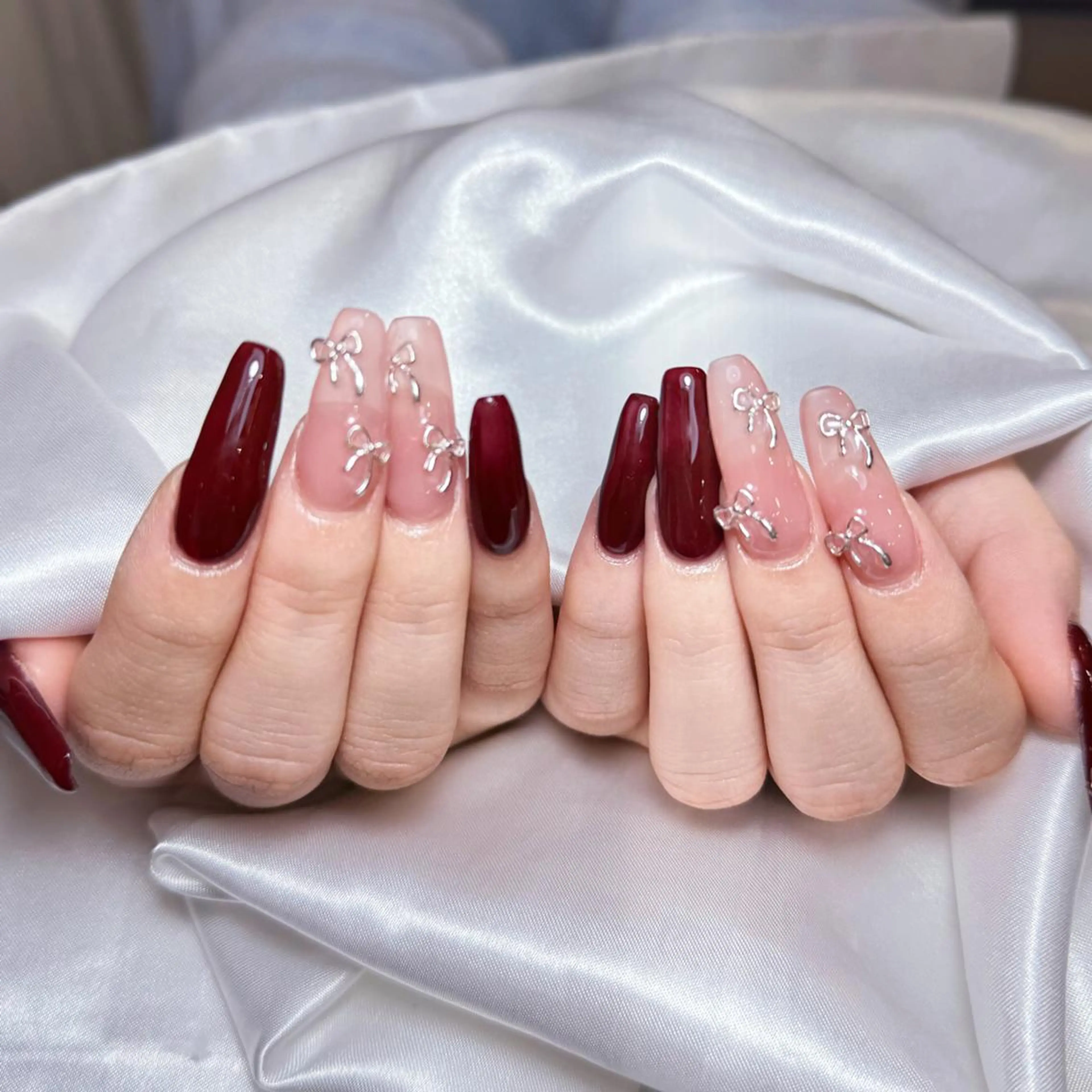 ネイル アートネイル オーロラネイル ガーリー キラキラネイル 韓国ネイル ハンドネイル Diamond NAIL✨のネイルデザイン