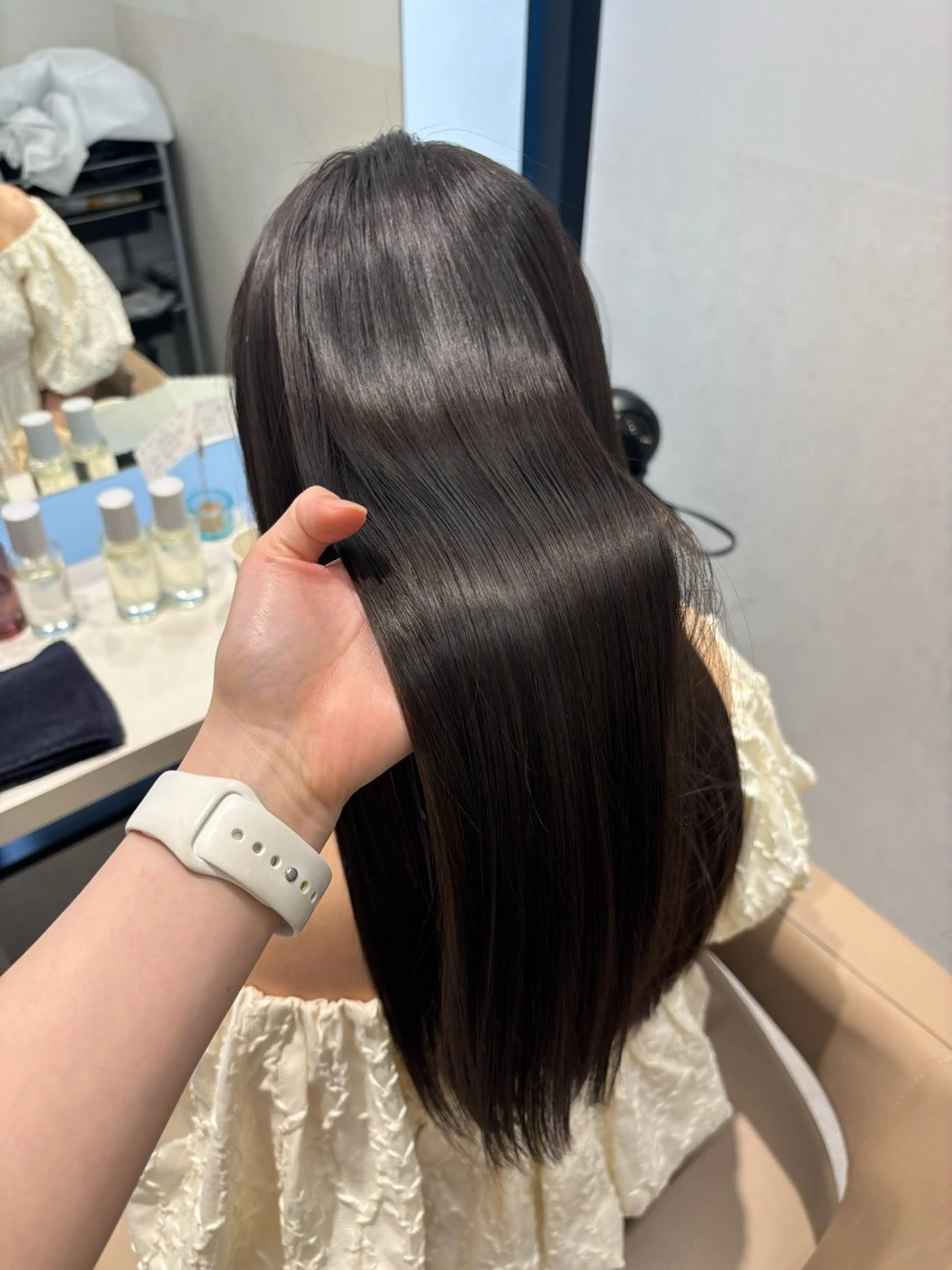 セミロング カラー パーマ ヘアアレンジ ヘアカラー トリートメント ヘッドスパ ヘアセット 押切 響　のヘアスタイル