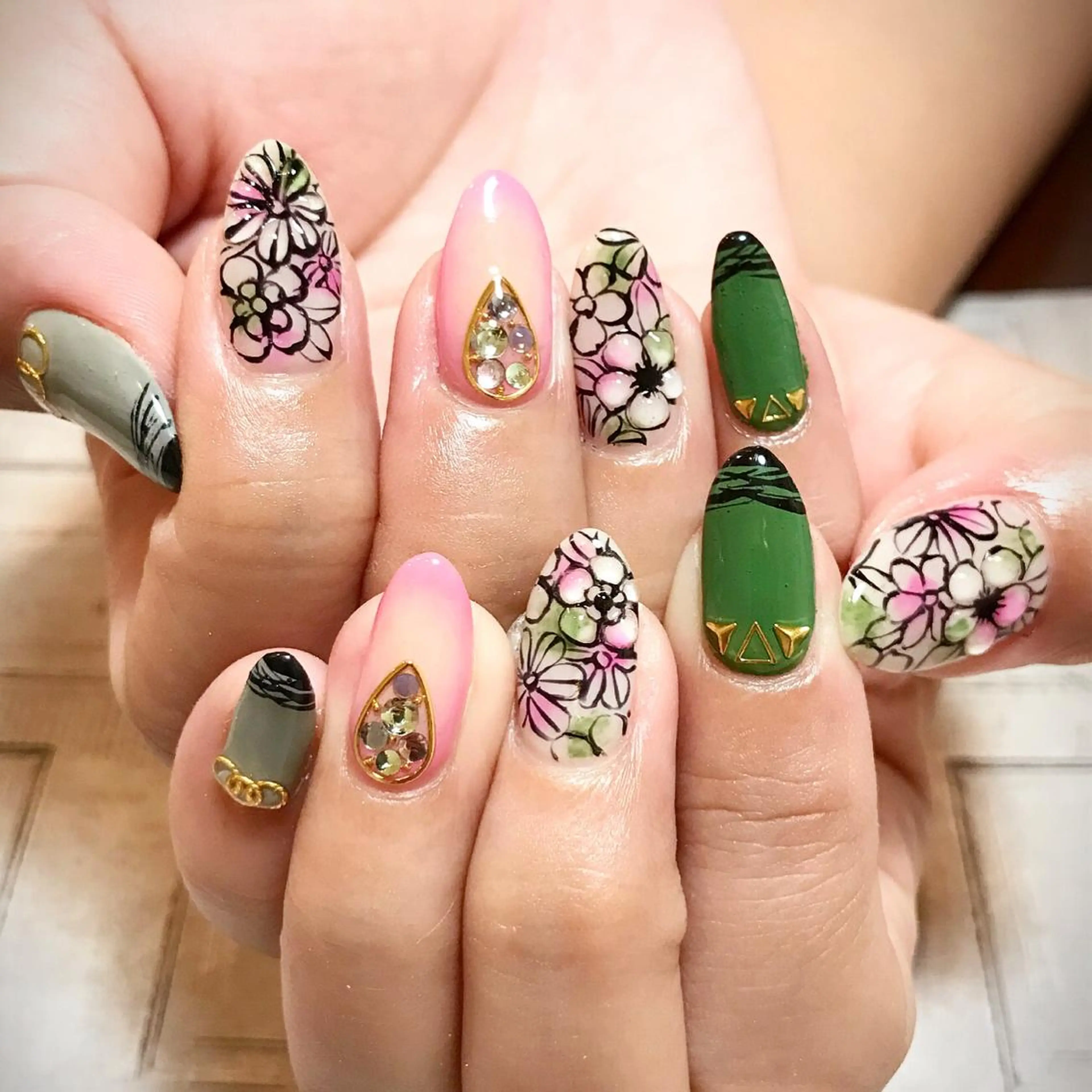 ネイル フラワーネイル ぷっくりネイル jdn kayokoのネイルデザイン