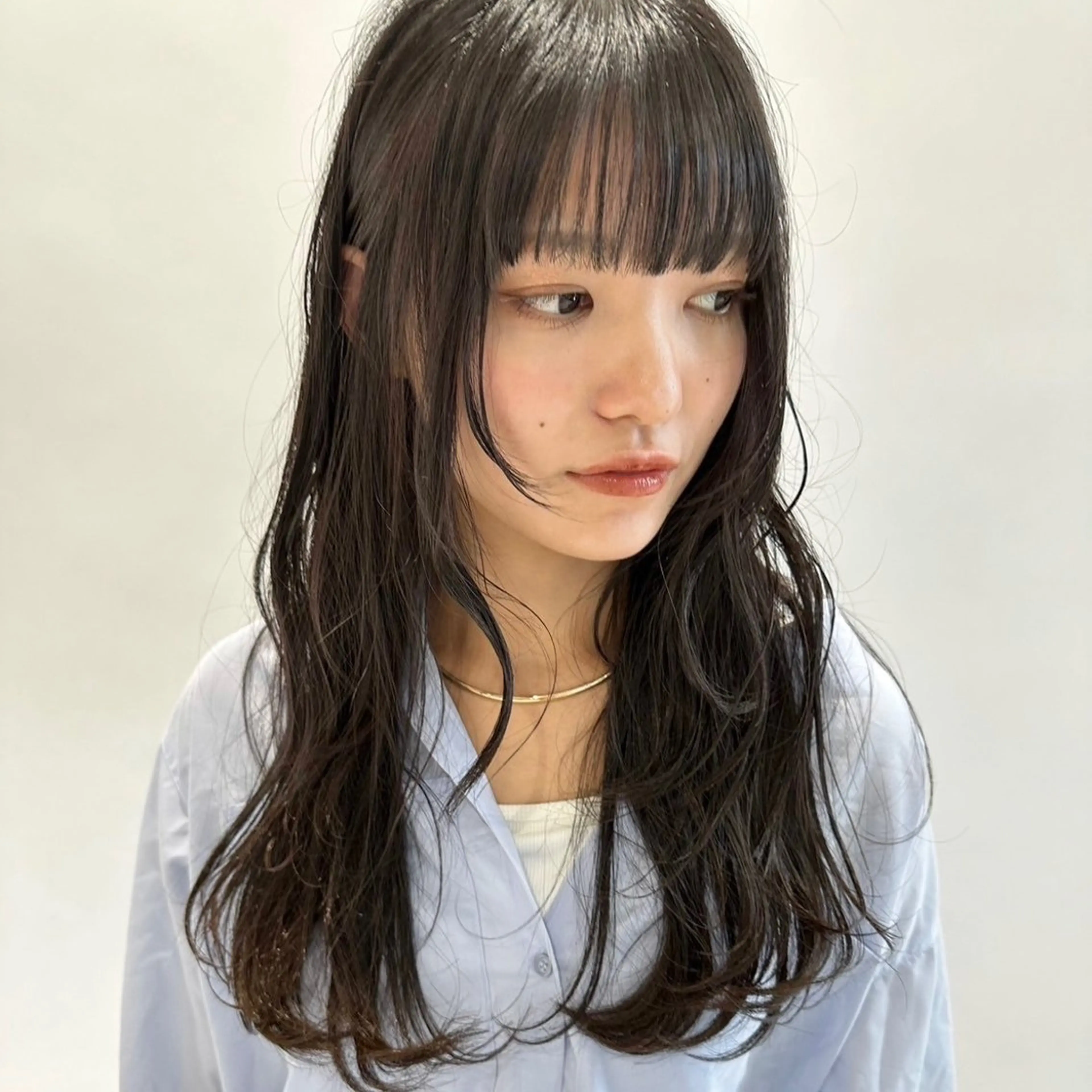 ロング 顔周りカット レイヤーカット ロング カット ヘアカラー トリートメント 🫧レイナ 🫧 透明感カラー🫧のヘアスタイル