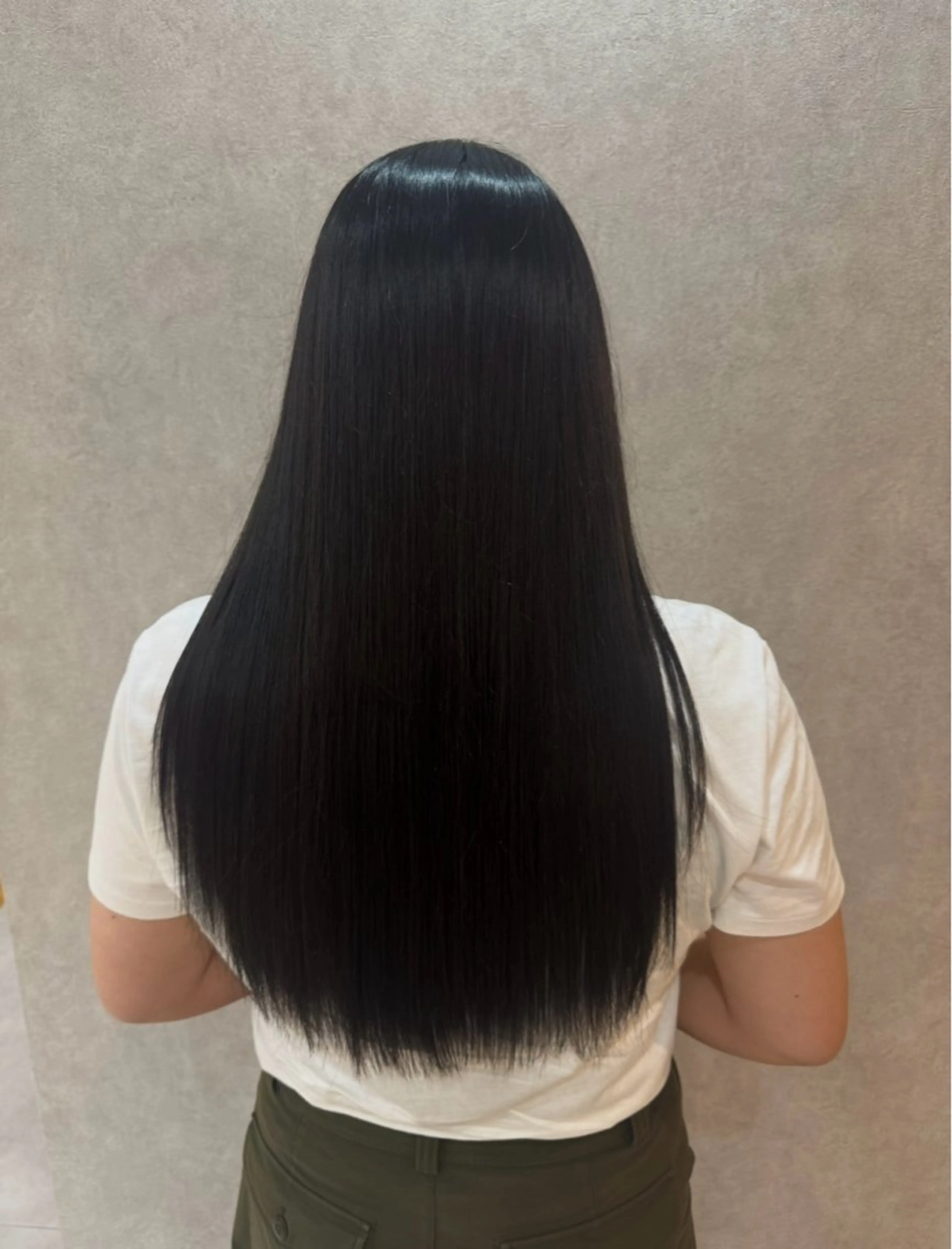 ロング 三浦 里奈のヘアスタイル