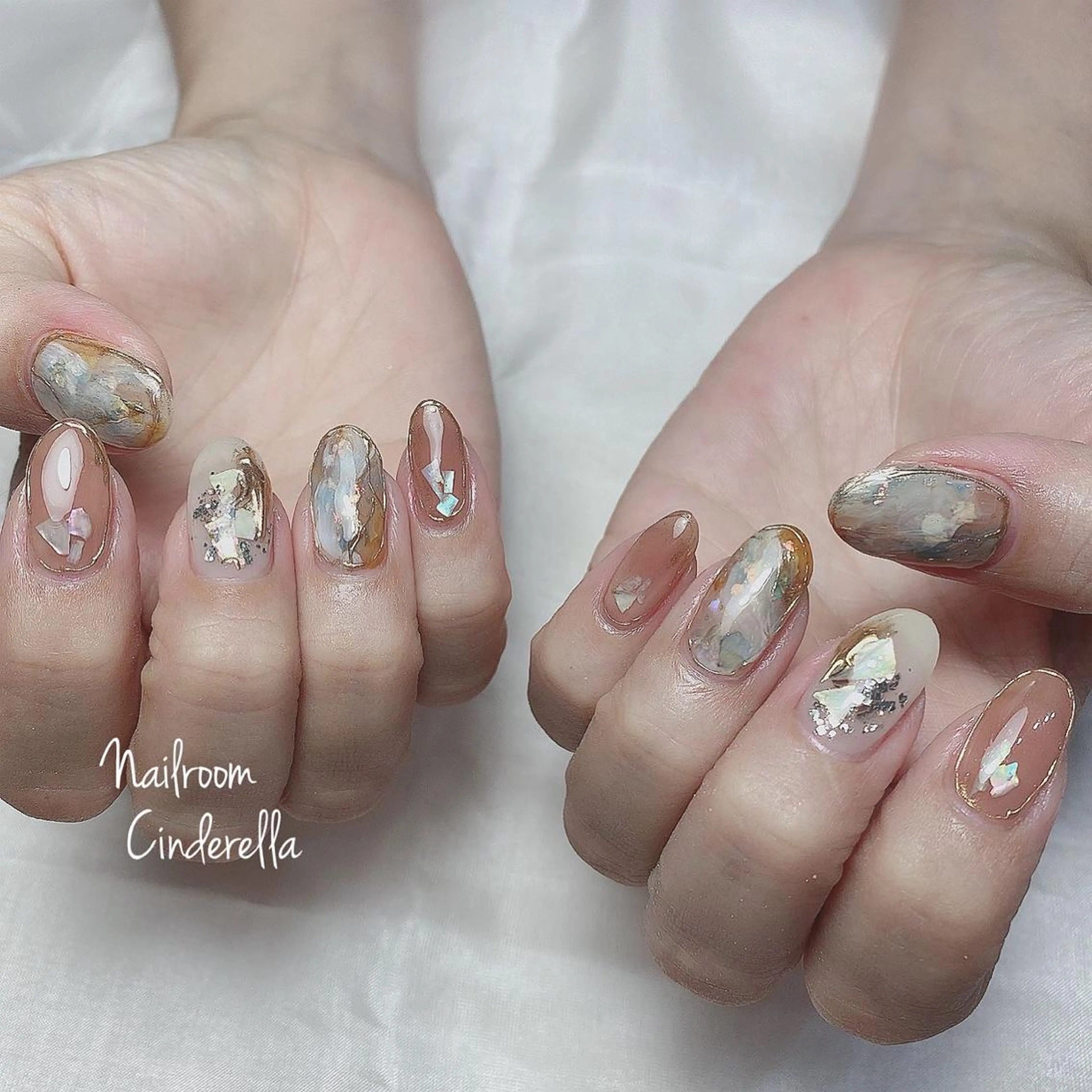 ネイル ニュアンスネイル Nailroom. Cinderellaのネイルデザイン