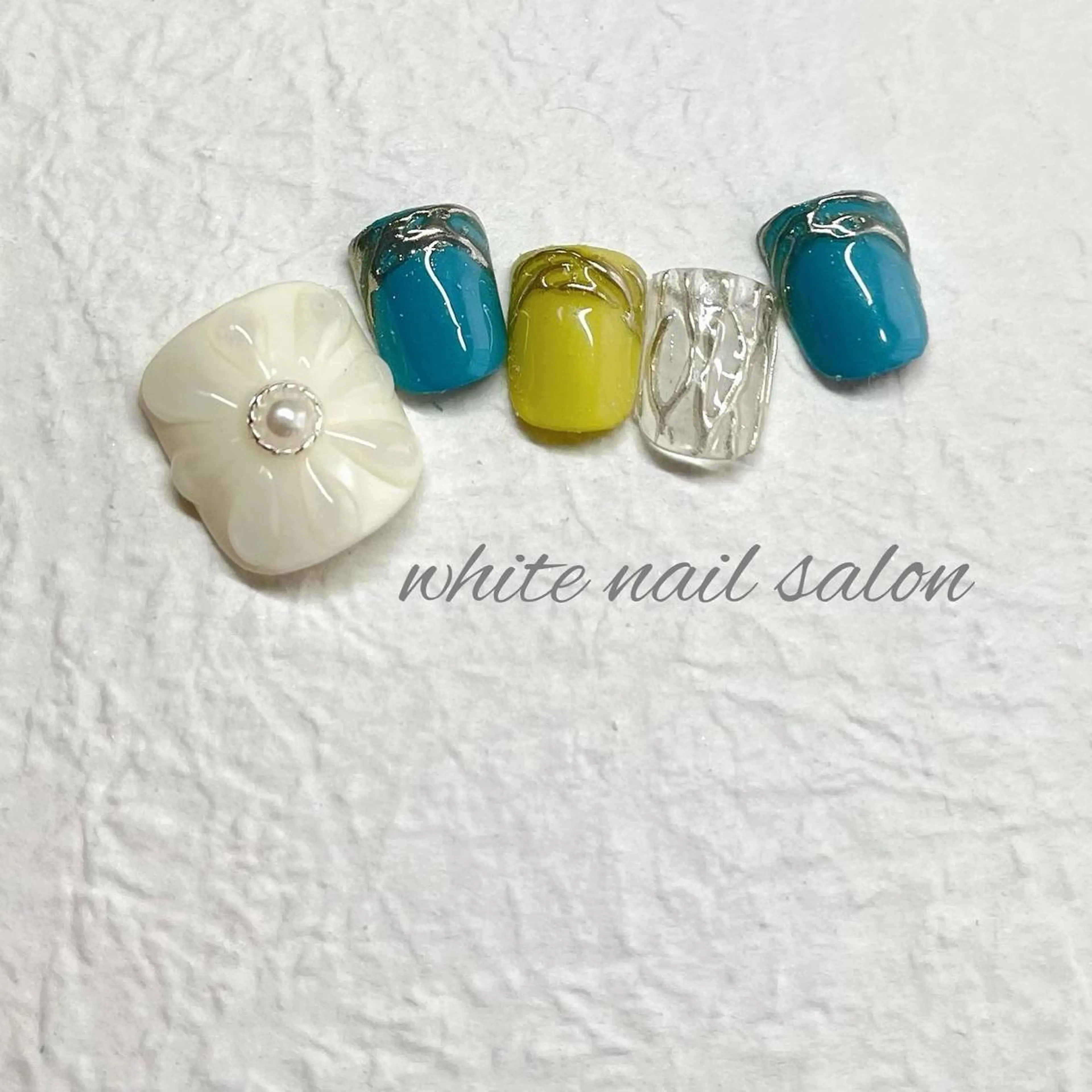 ネイル ジェルネイル ハードジェル ラメ(グリッター) 持ち込み ソフトジェル フットネイル white nail salonのネイルデザイン