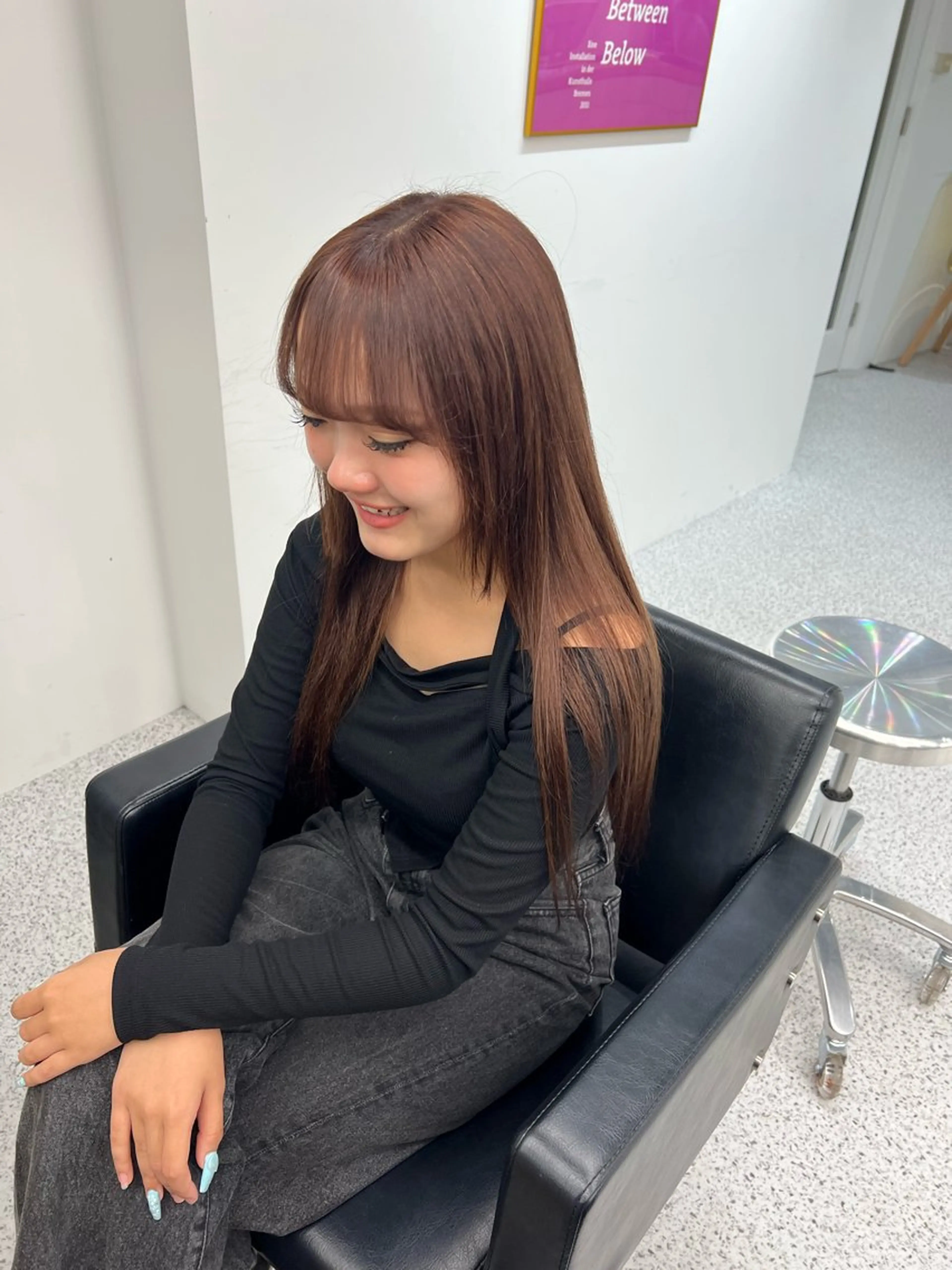 ロング カラー ベージュカラー 透明感カラー ハイトーンカラー ピンクカラー ピンクベージュ 小川 陽菜のヘアスタイル