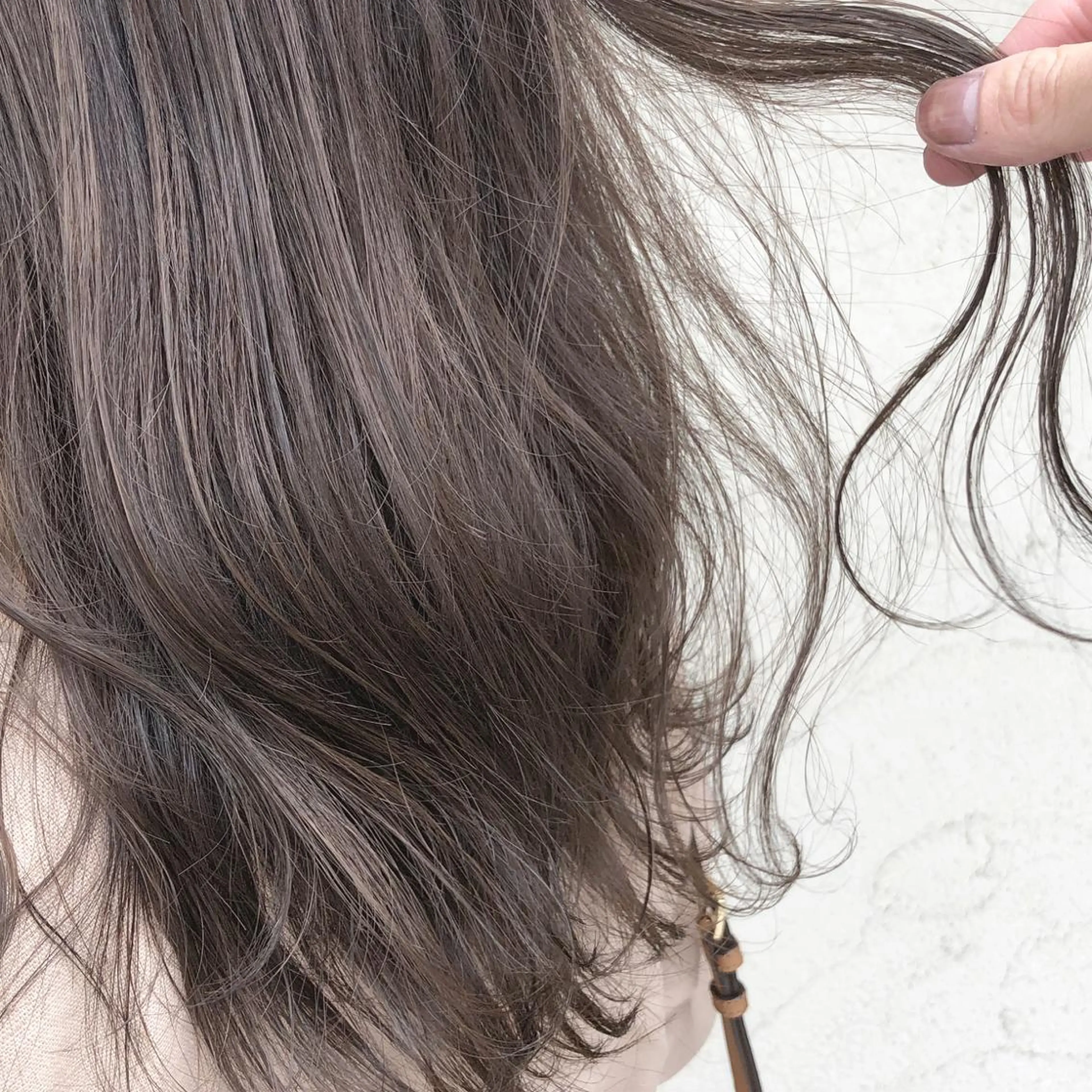 ミディアム カラー カット ヘアカラー トリートメント ヘアセット 艶髪育成サロン 京橋　shinのヘアスタイル