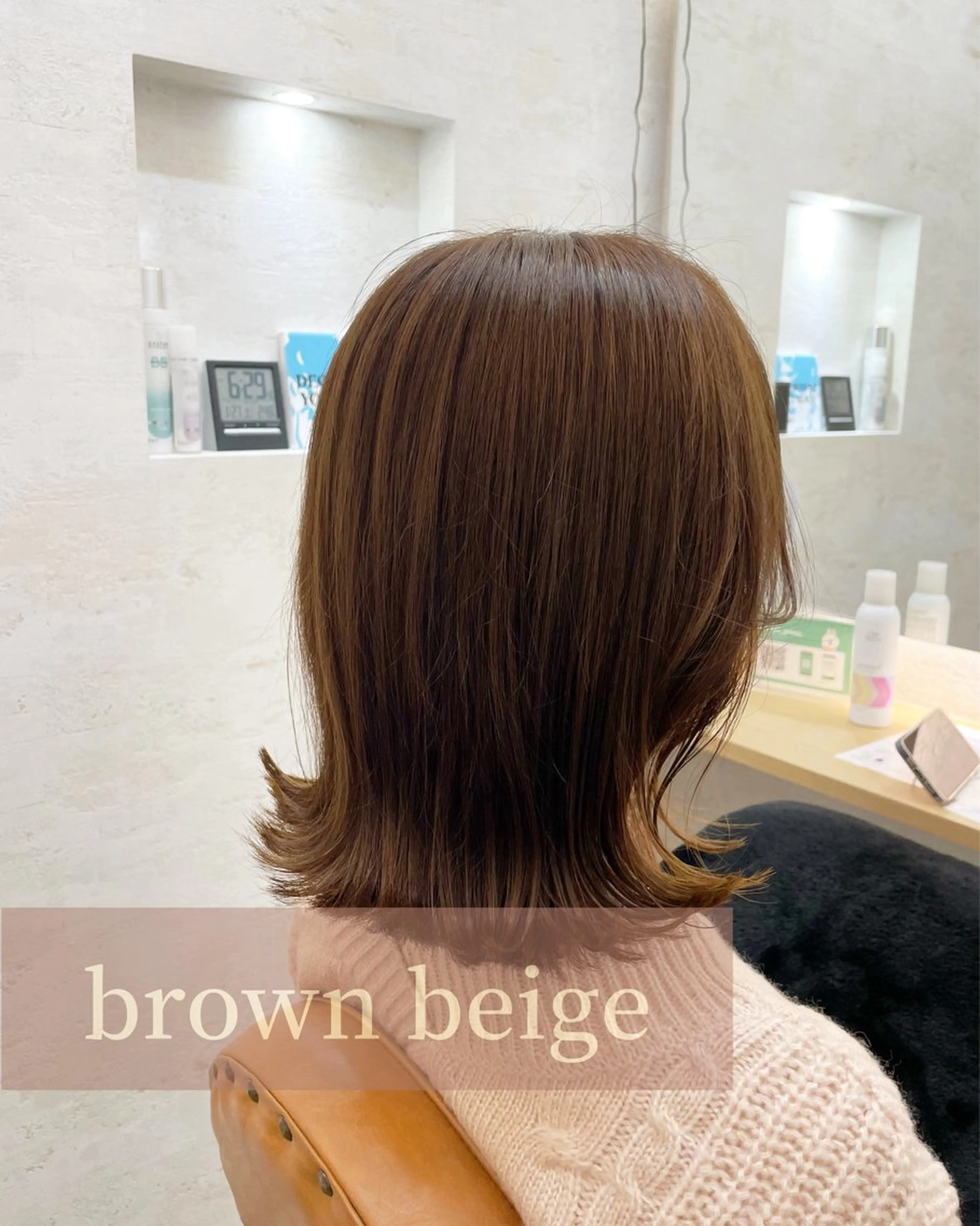 セミロング カラー ベージュカラー カット ヘアカラー トリートメント 高橋 芽衣のヘアスタイル