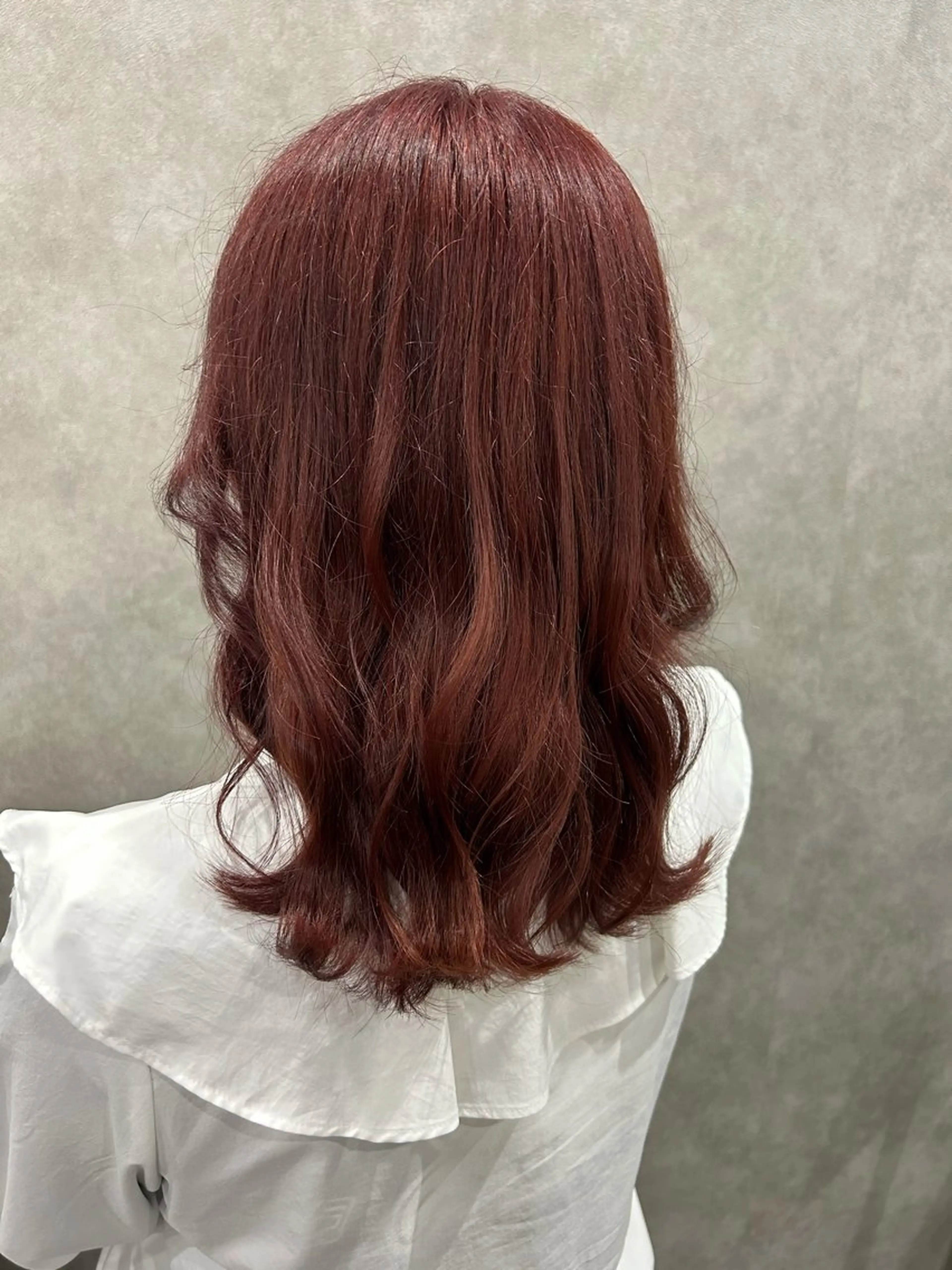 セミロング カラー ブラウンカラー ピンクカラー ピンクブラウン ヘアカラー トリートメント 廣瀬 あずさのヘアスタイル