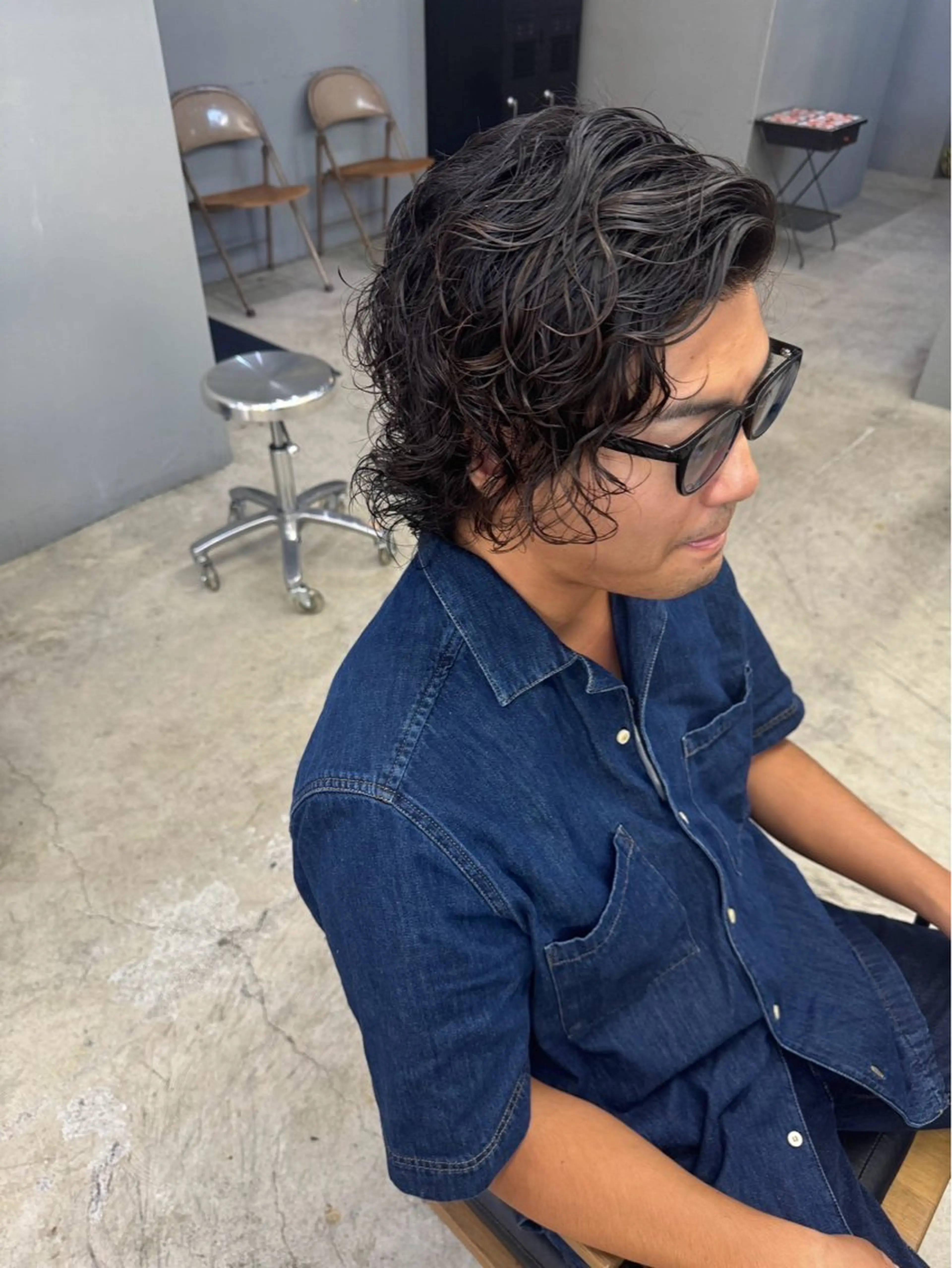 ミディアム パーマ メンズ カット パーマ メンズ専門サロン wokeのヘアスタイル