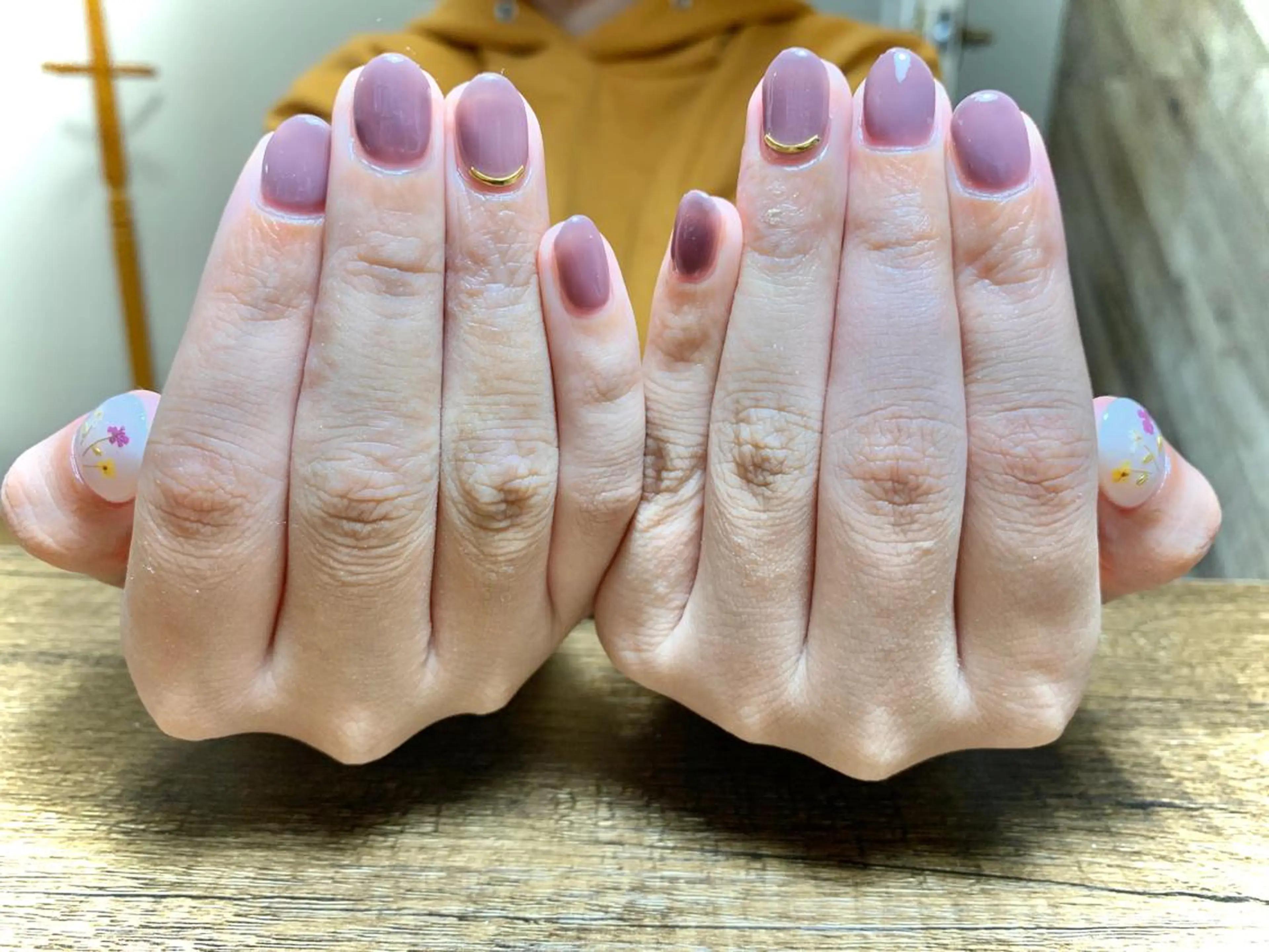 ネイル うる艶♡透明感ネイル Rirashiaのネイルデザイン