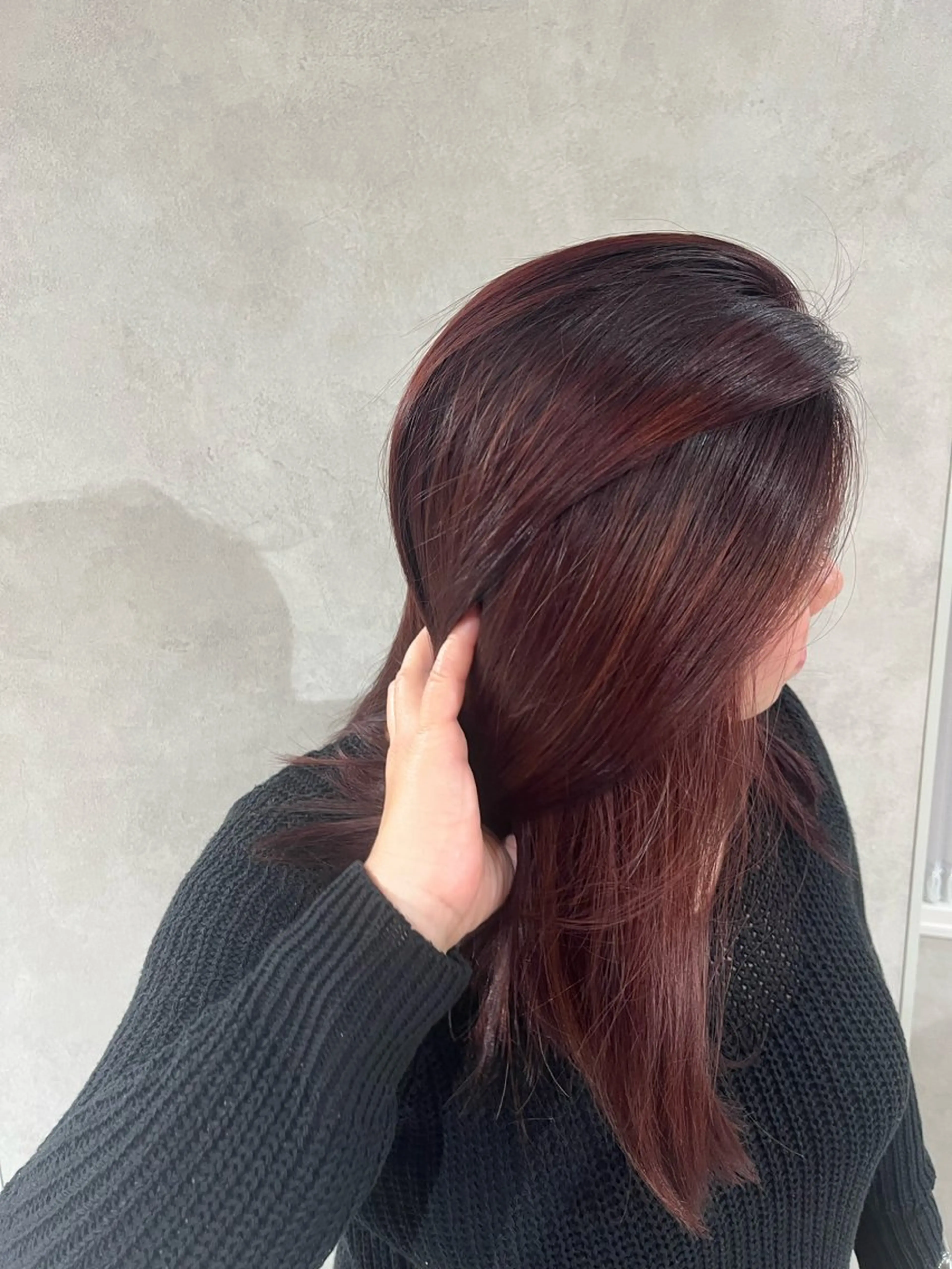 セミロング メンズセンターパート /フェザーパーマのヘアスタイル