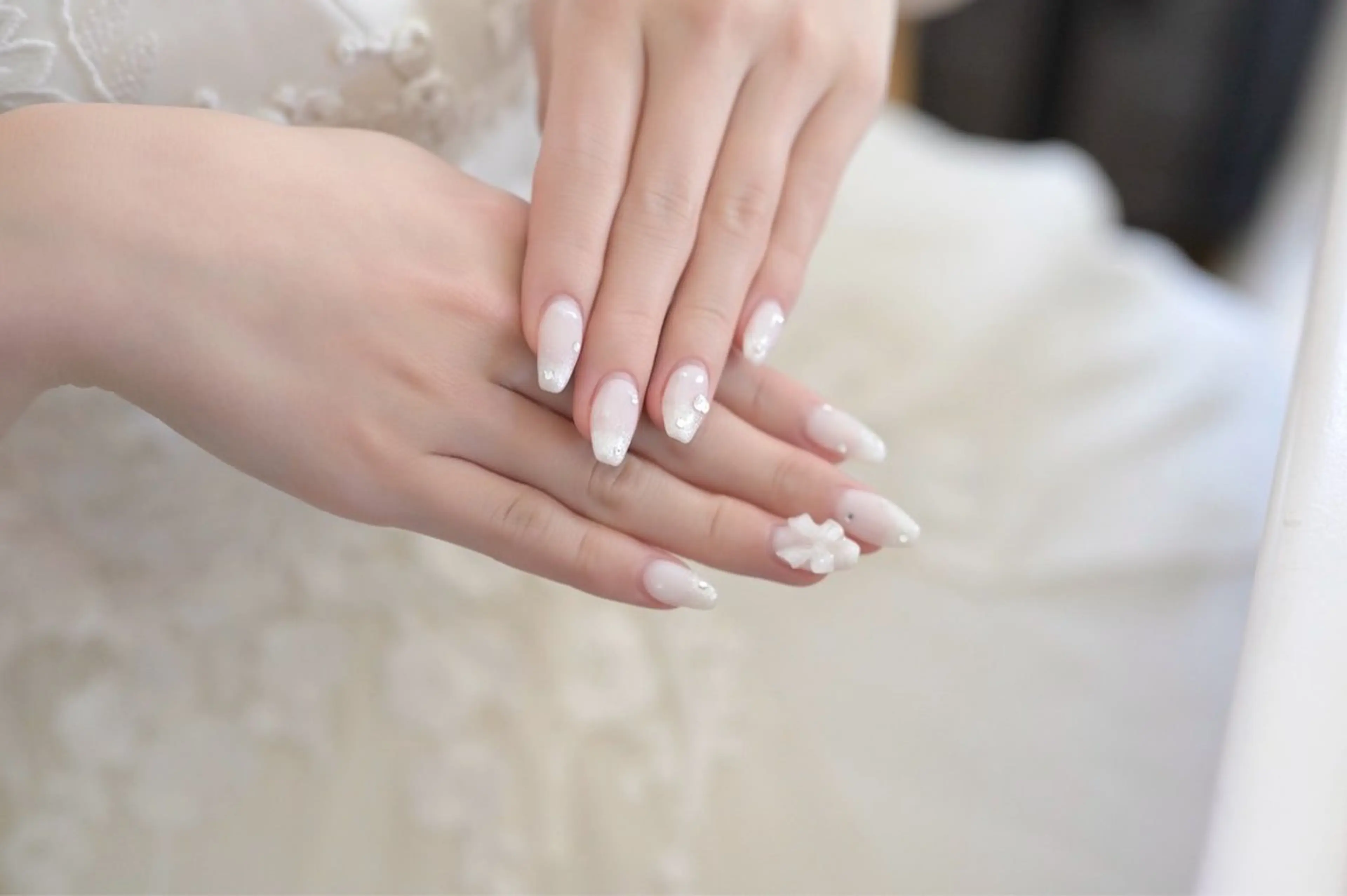 ネイル フラッシュネイル ジェルネイル ガーリー ハート キラキラネイル oreo salon miyu 池袋のネイルデザイン