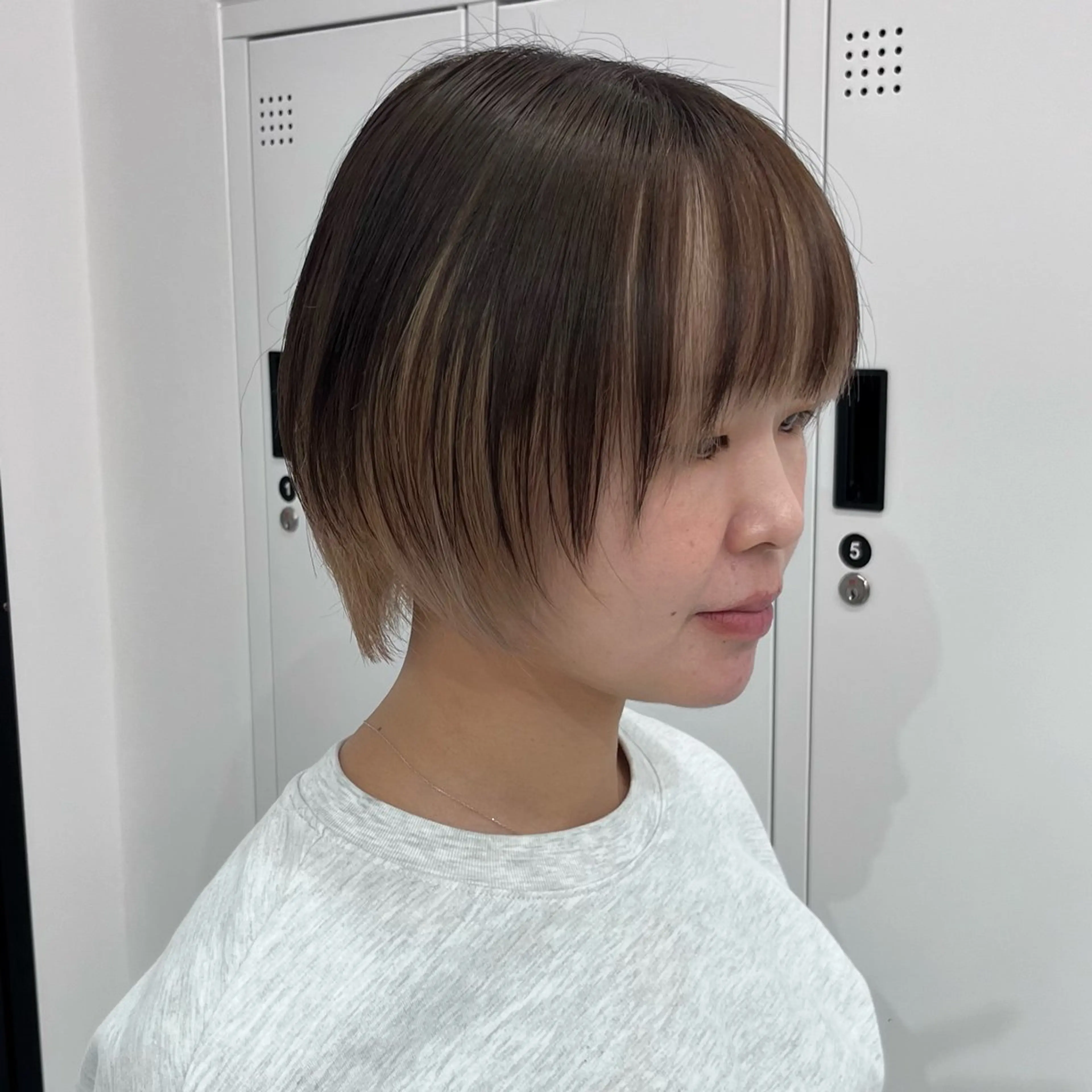 ショート カラー 🎀韓国ヘア🎀 𝐬𝐚𝐫𝐚🎀のヘアスタイル