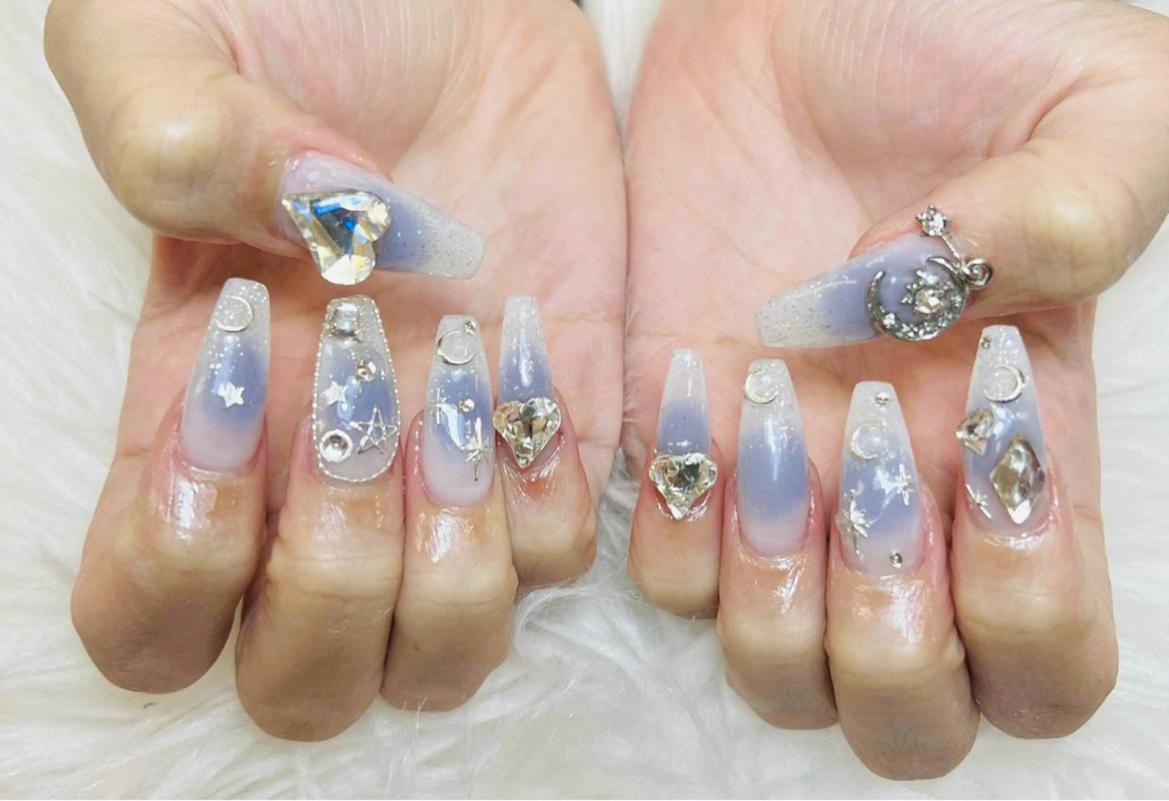 ネイル チークネイル 長さ出し フットネイル マグネットネイル 持ち込み ハンドネイル ANH NAIL ゴテゴテ専門店💎のネイルデザイン