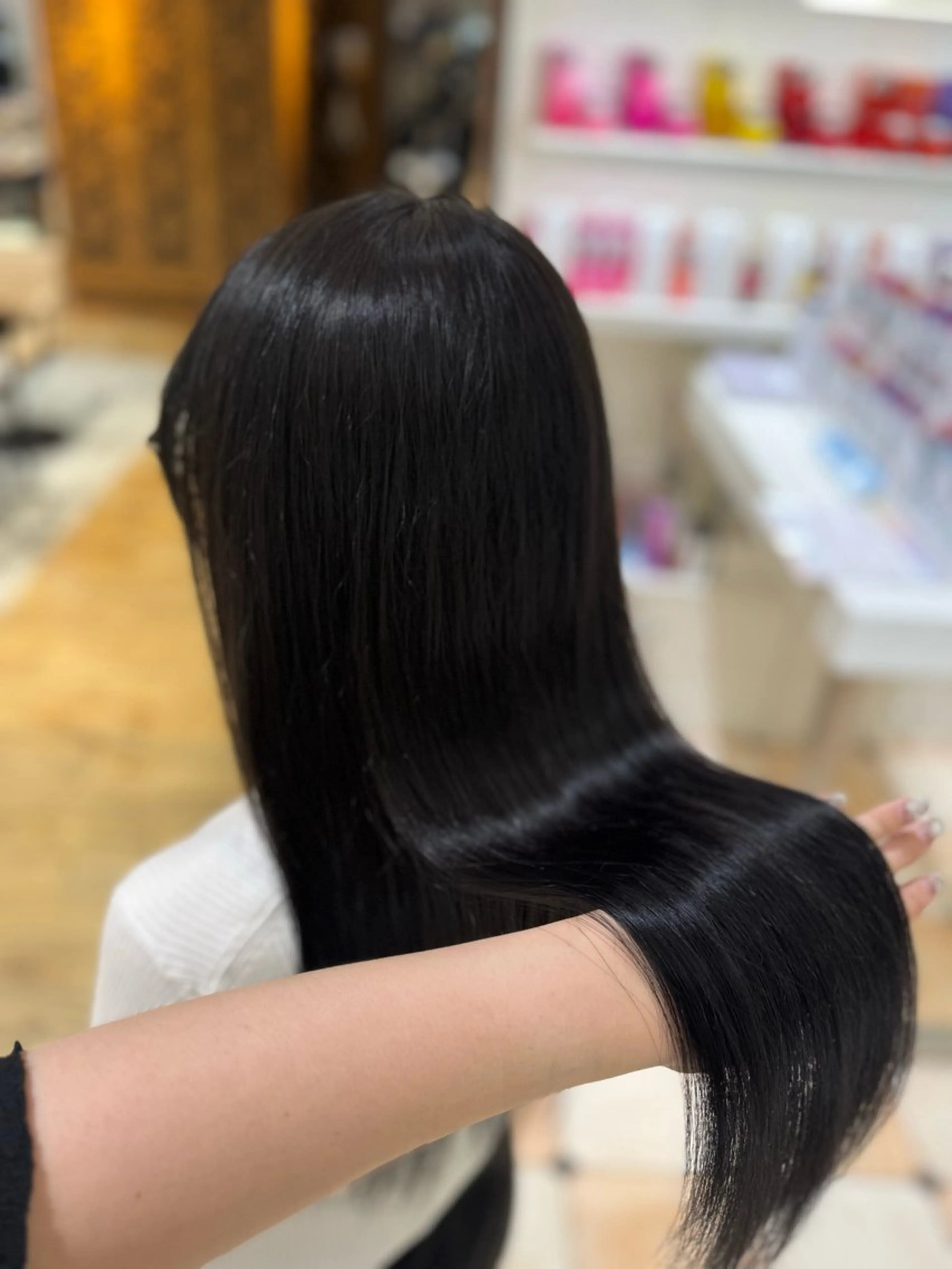 ロング カラー ベージュカラー ブリーチ ブラウンカラー ショコラベージュ チョコレートブラウン ヘアカラー トリートメント 新宿透明感カラー 髪質改善/吉川怜奈のヘアスタイル