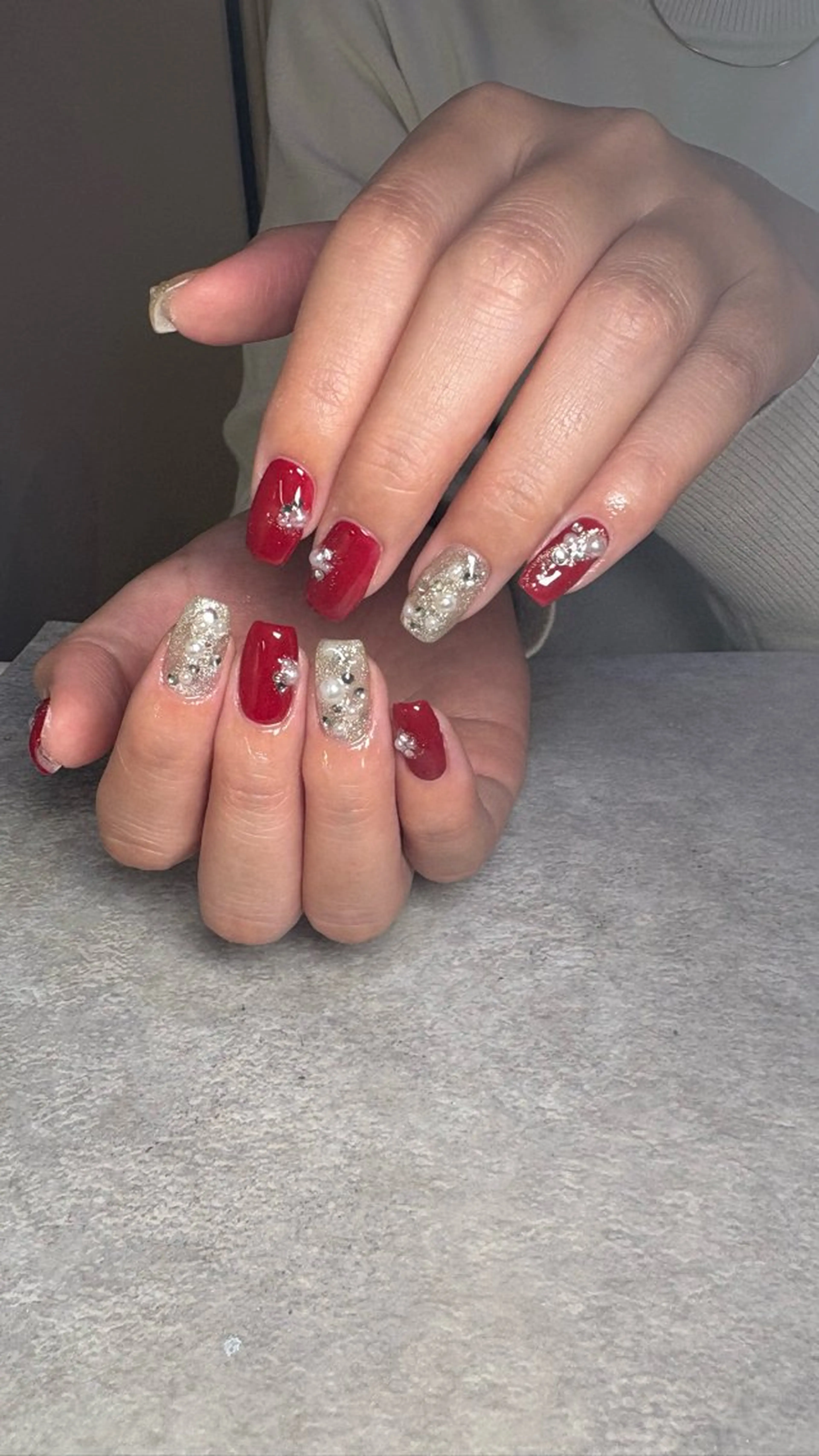 ネイル 三輪 彩美春のネイルデザイン