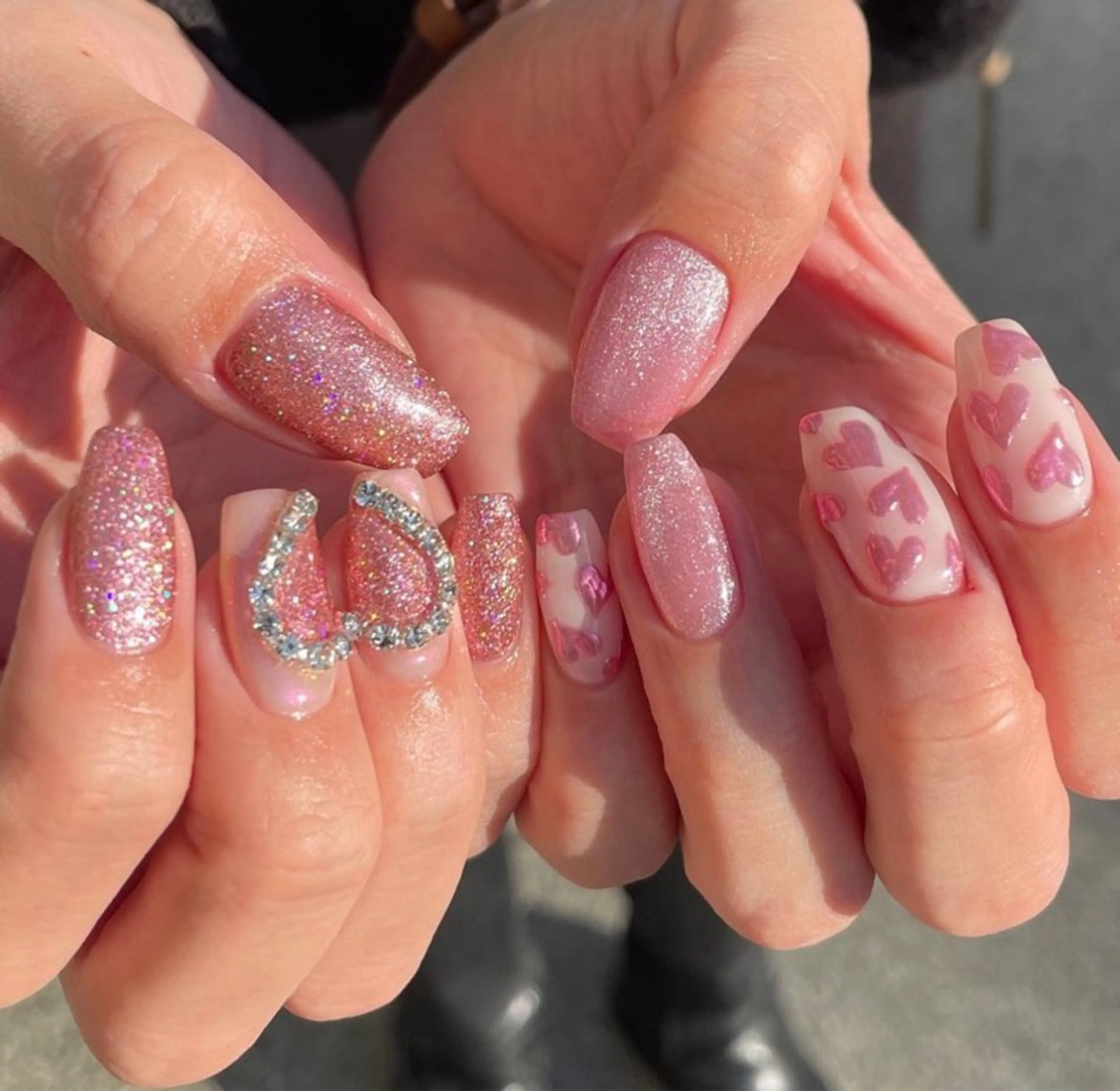 ネイル ジェルネイル ハート 韓国ネイル ニュアンスネイル パラジェル Niko nailサロンのネイルデザイン