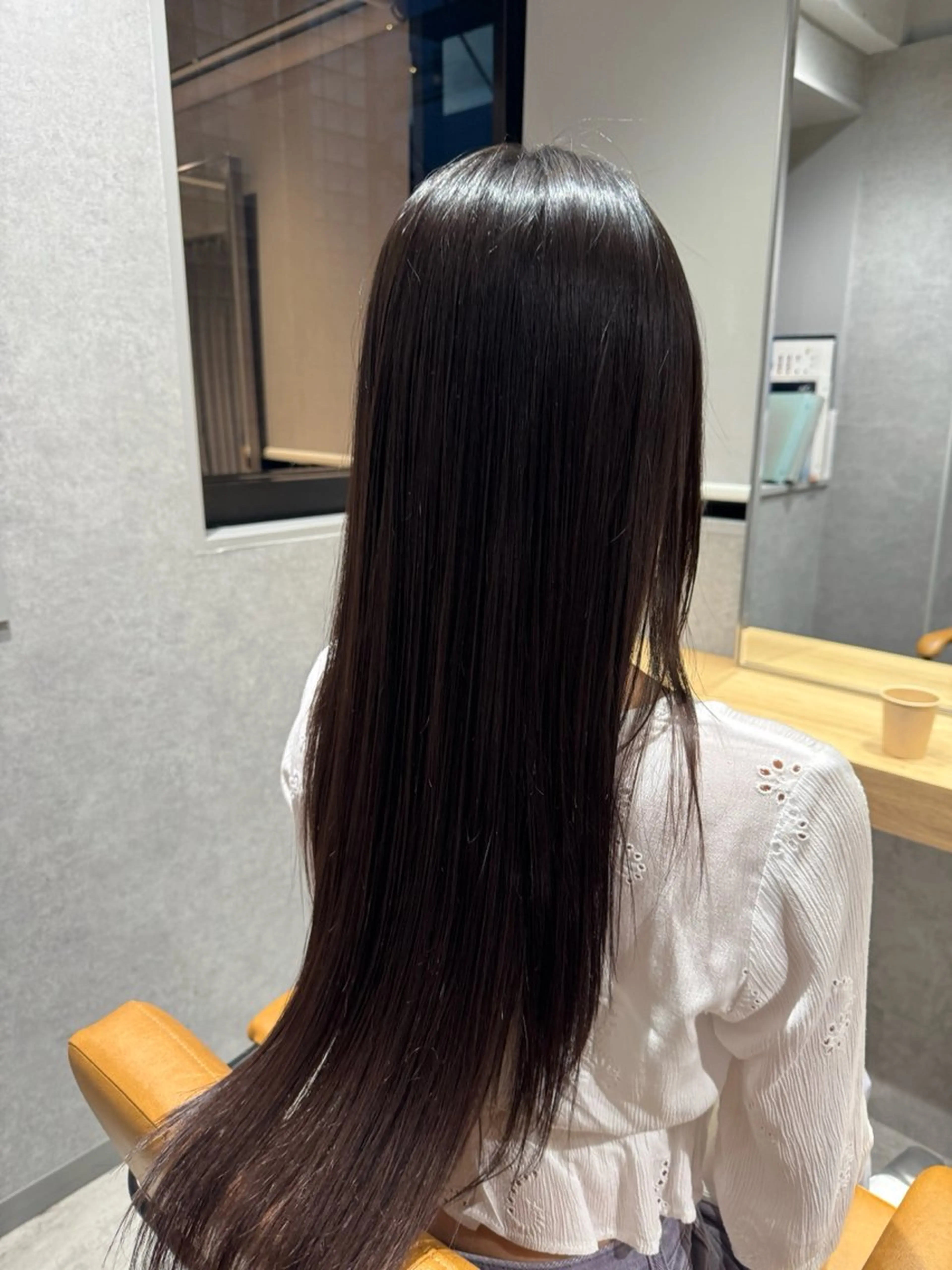 ロング ヘアカラー 青木 あいかのヘアスタイル