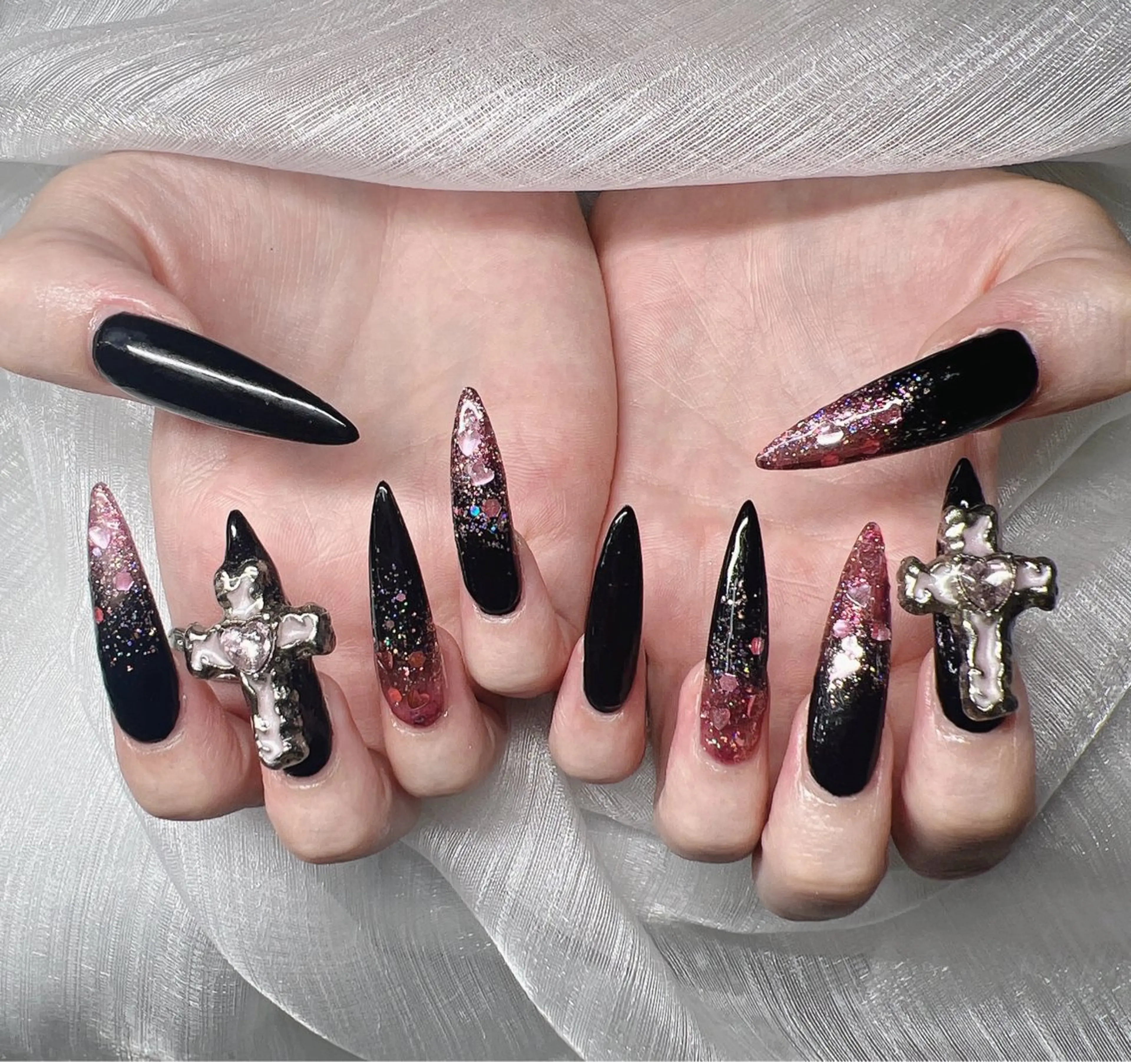 ネイル 長さ出し グラデーション 卒業式 キラキラネイル マグネットネイル ハンドネイル Lee Nailsのネイルデザイン